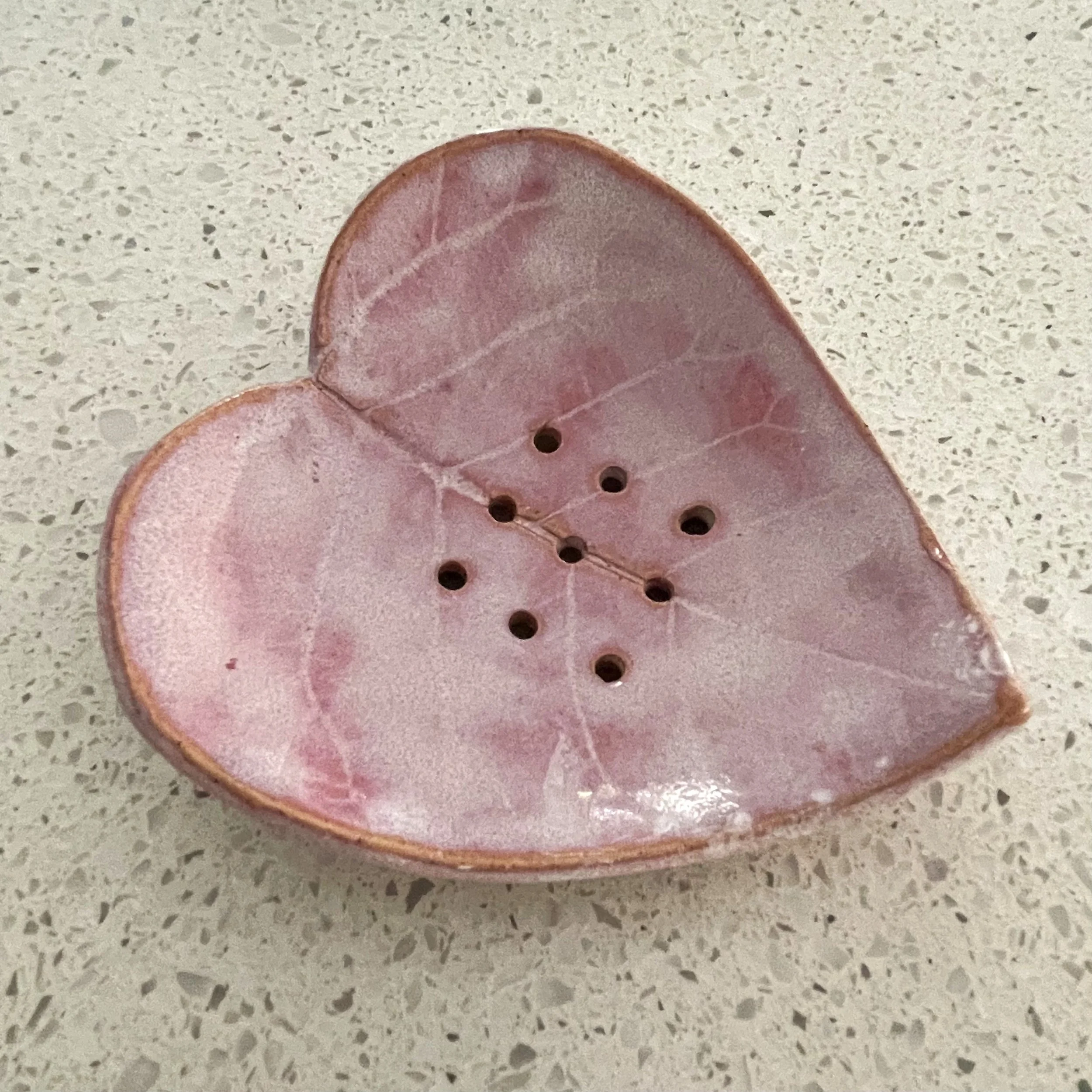 Pink Shadow Heart Leaf - Soap Dish