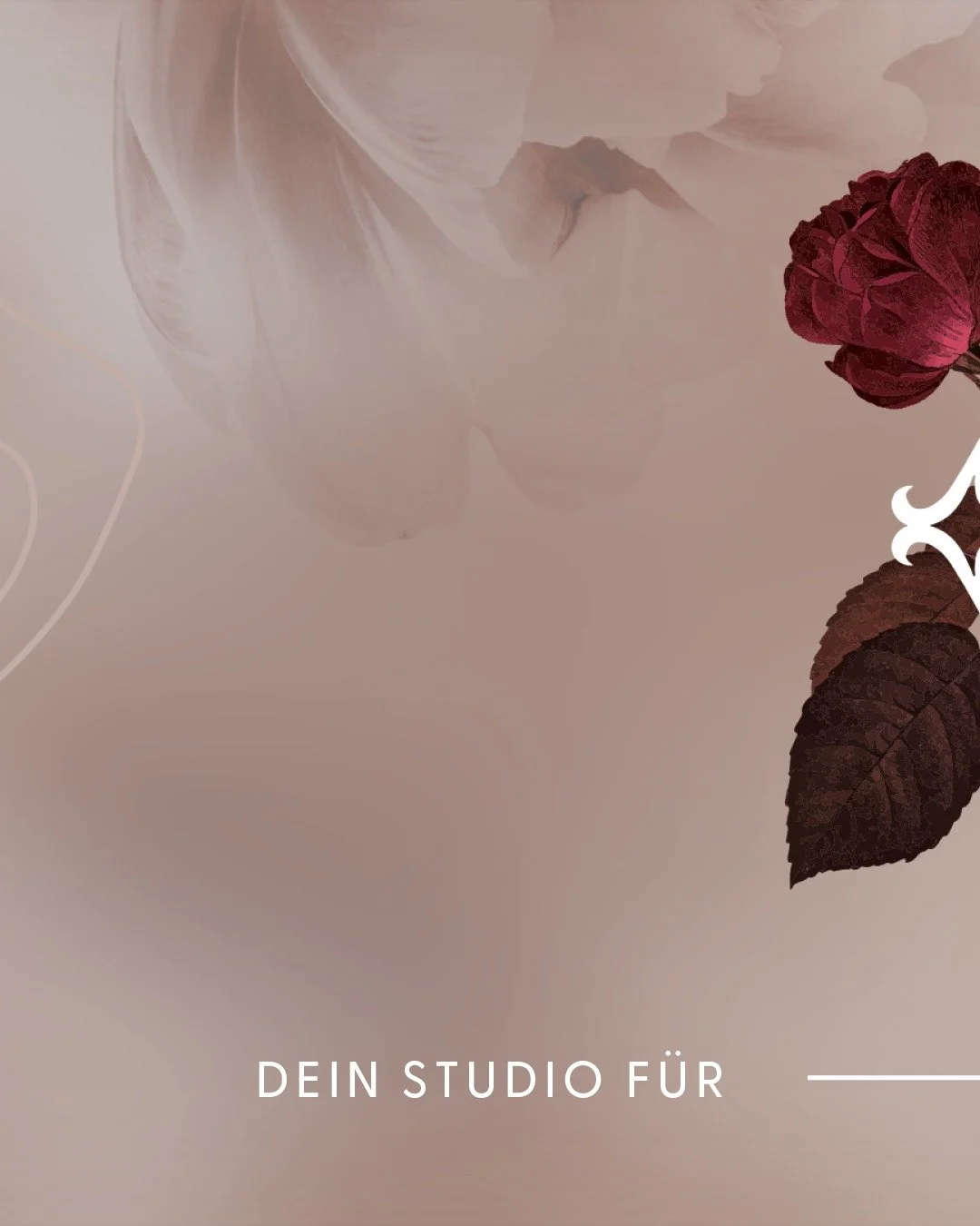 Egal, ob Du eine klassische Manik&uuml;re, atemberaubende Nagelverl&auml;ngerungen, kreative Nail Art oder einen wundersch&ouml;nen Wimpernaufschlag m&ouml;chtest, ich gebe mein Bestes, um Deine individuellen W&uuml;nsche zu erf&uuml;llen. Mit meiner