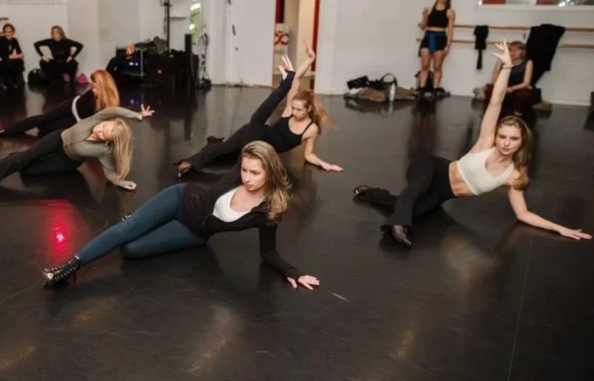 Heels (Åpent Nivå)