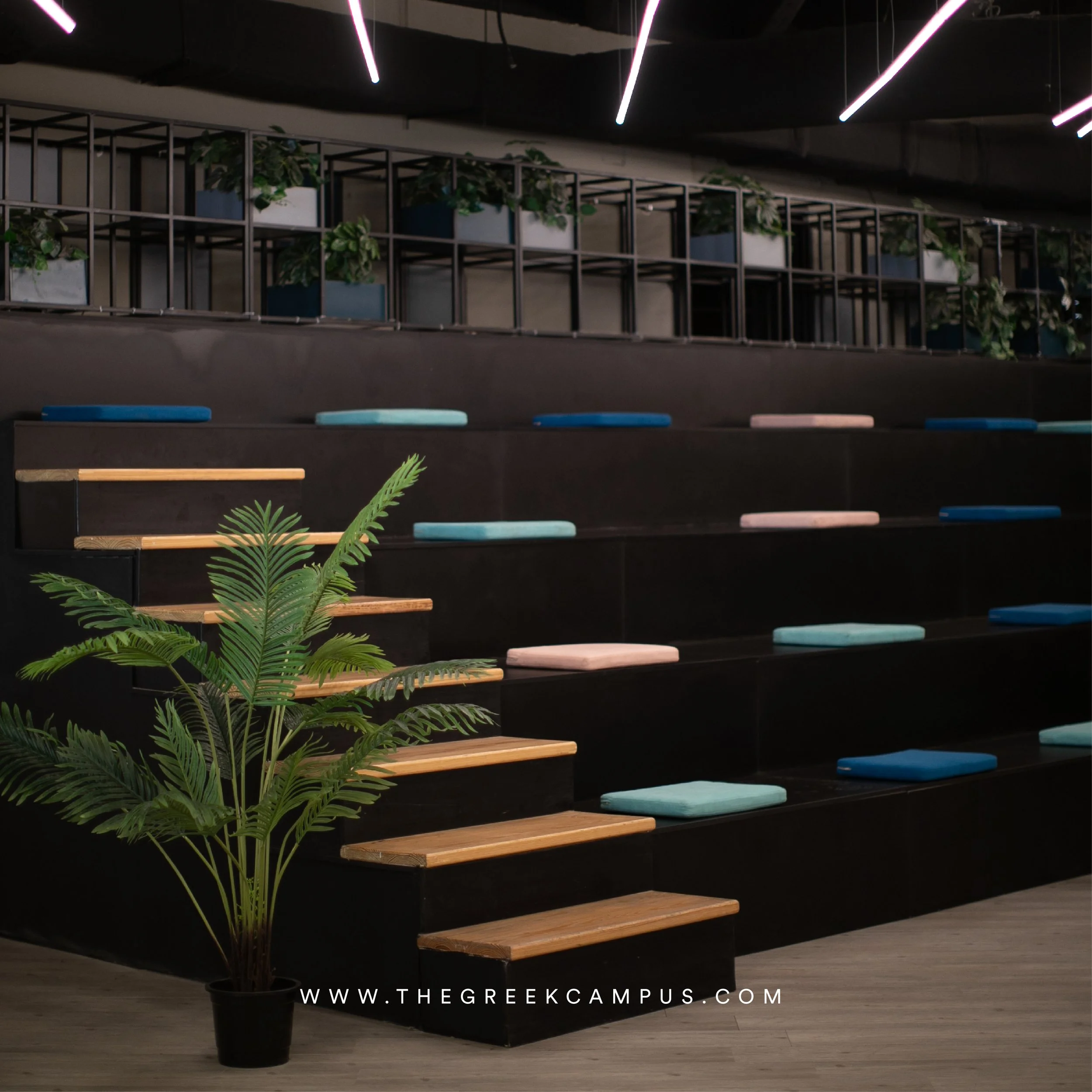 Available Offices-03.jpg