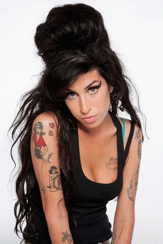 Amy WInehouse Rolling Stone Interview „Die Diva und ihre Dämonen“, vom 14. Juni 2007 : r_amywinehouse.webp