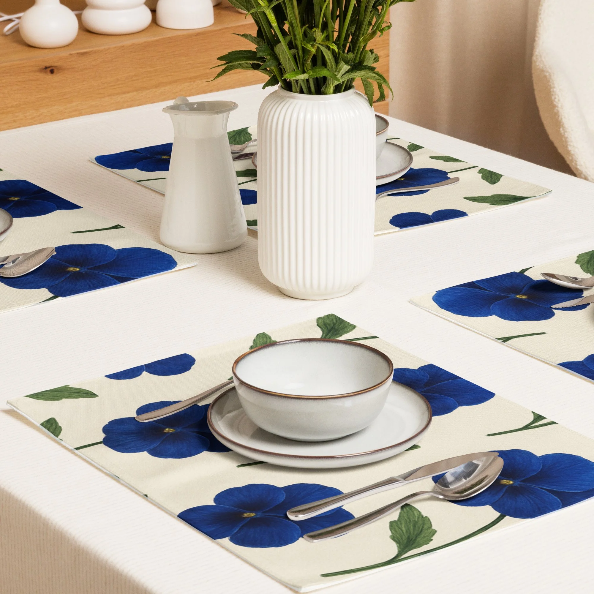 placemat-set-(4)-white-front-691de95c3222b.jpg