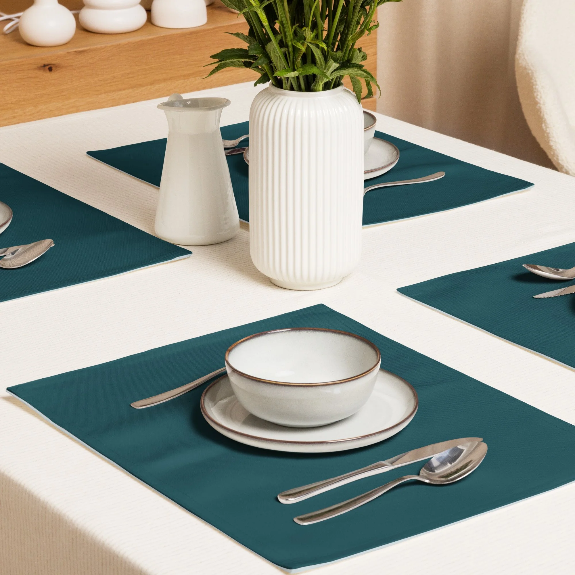 placemat-set-(4)-white-front-694253e1392a7.jpg