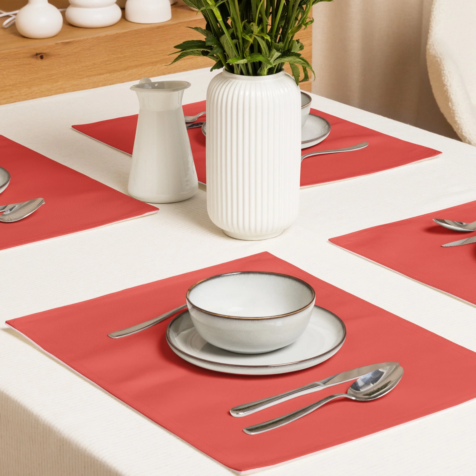 placemat-set-(4)-white-front-6942fc43c8f47.jpg