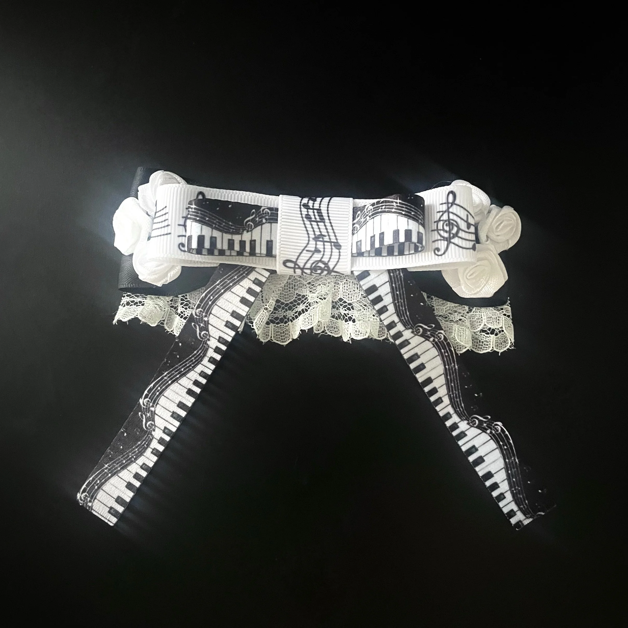 Green Meadow ✰ Piano Note Hair Clip