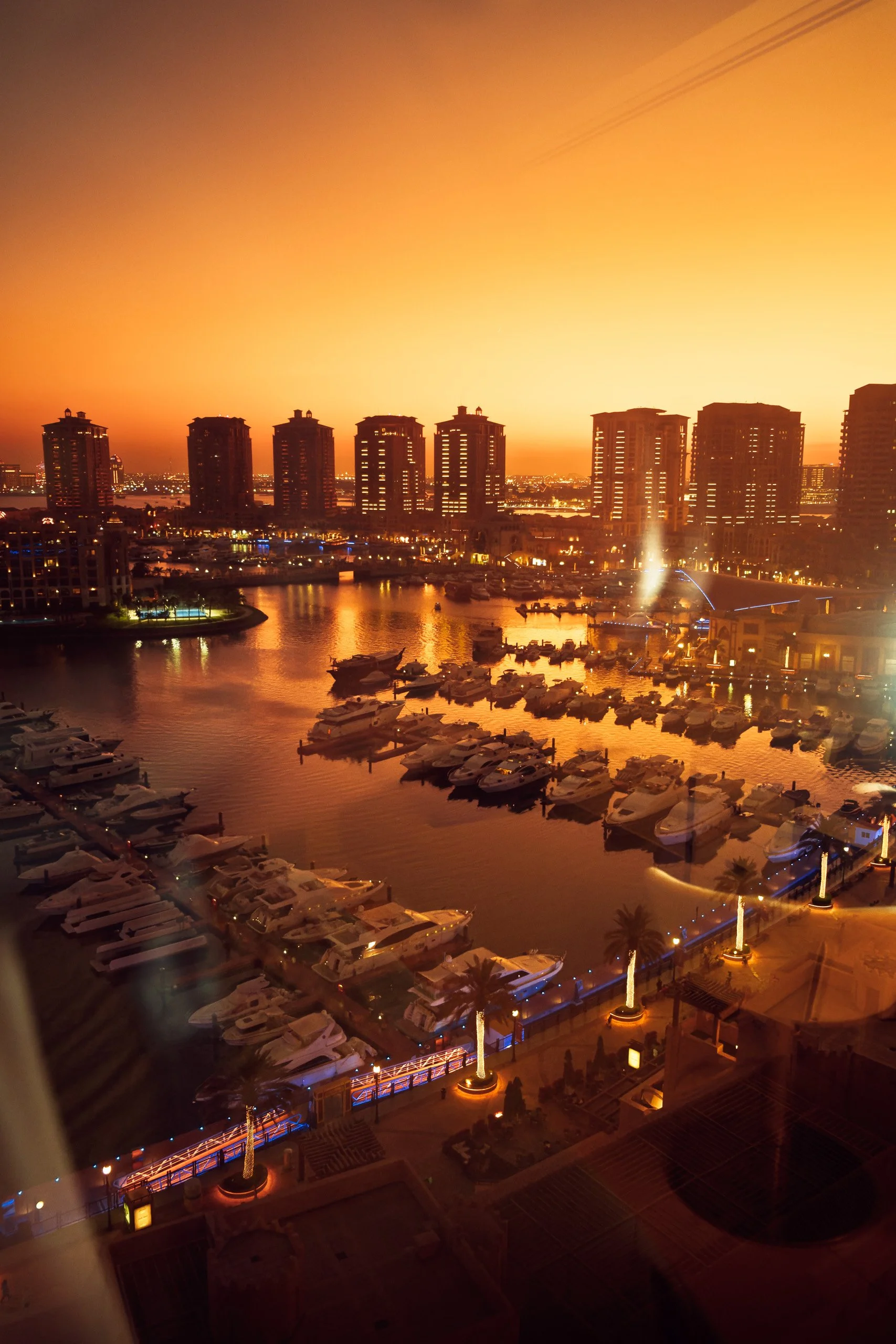 the-pearl-doha-night-marina-skyline-view