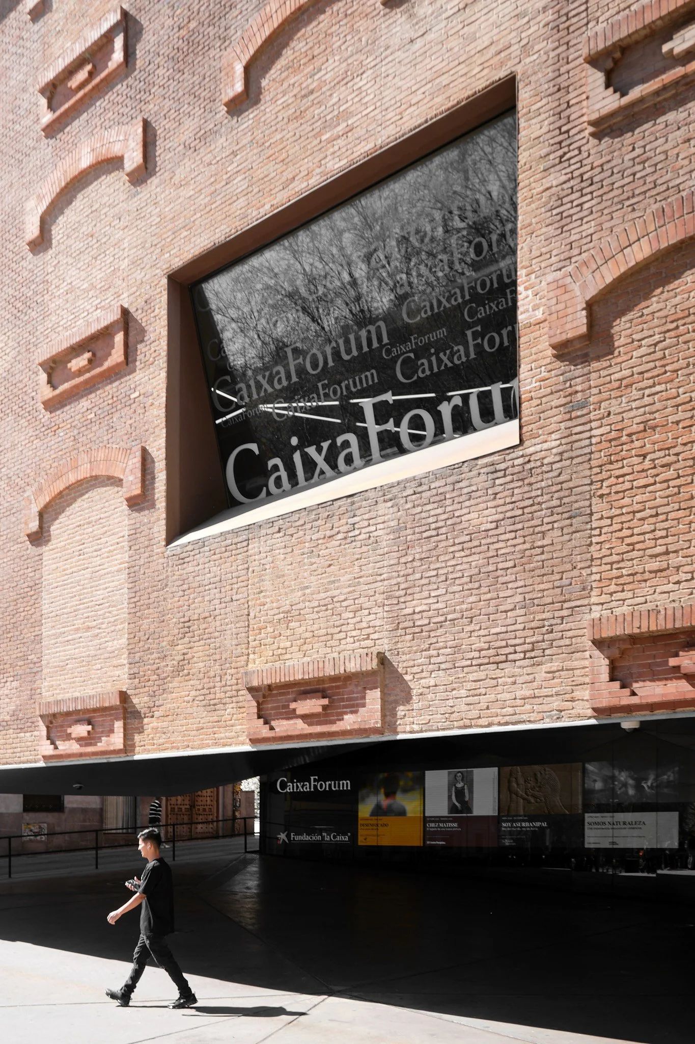 caixaforum-madrid-street-level-facade-pedestrian