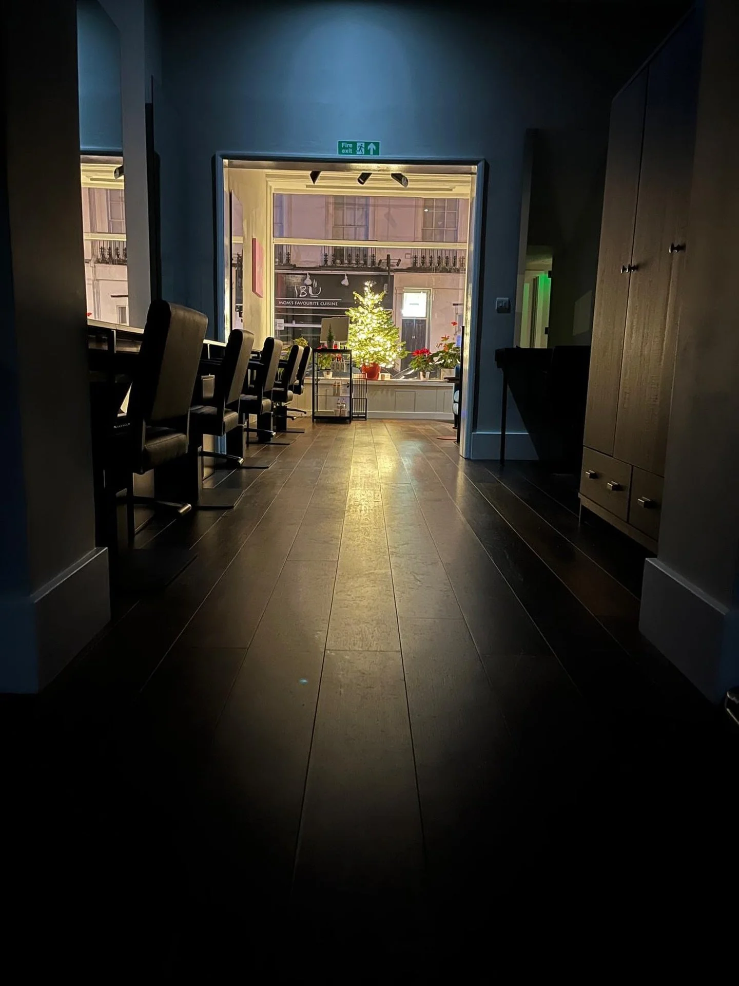 ✨🎄 Merry Christmas! 🎄✨

We&rsquo;re so grateful for each and every one of you, thank you for your love, loyalty, and support throughout this year. 

Wishing you a season filled with joy, laughter, and great hair days. See you soon! 💖✂️

Thank you 