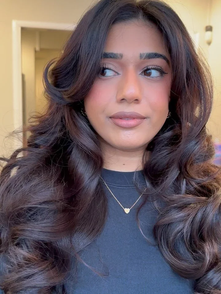 New Haircut for @jxhnvi 🫶🏻

Keeping the length

Freshening the Layers 

Adding more Shape to the front 

Finished with a Bouncy Blow-dry