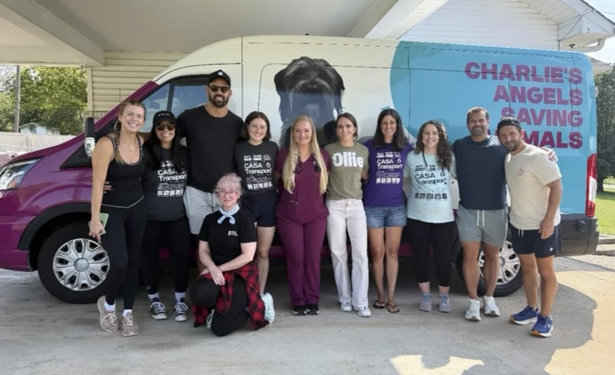 The Mutt Dog, Ollie &amp; Eric Decker visit CASA