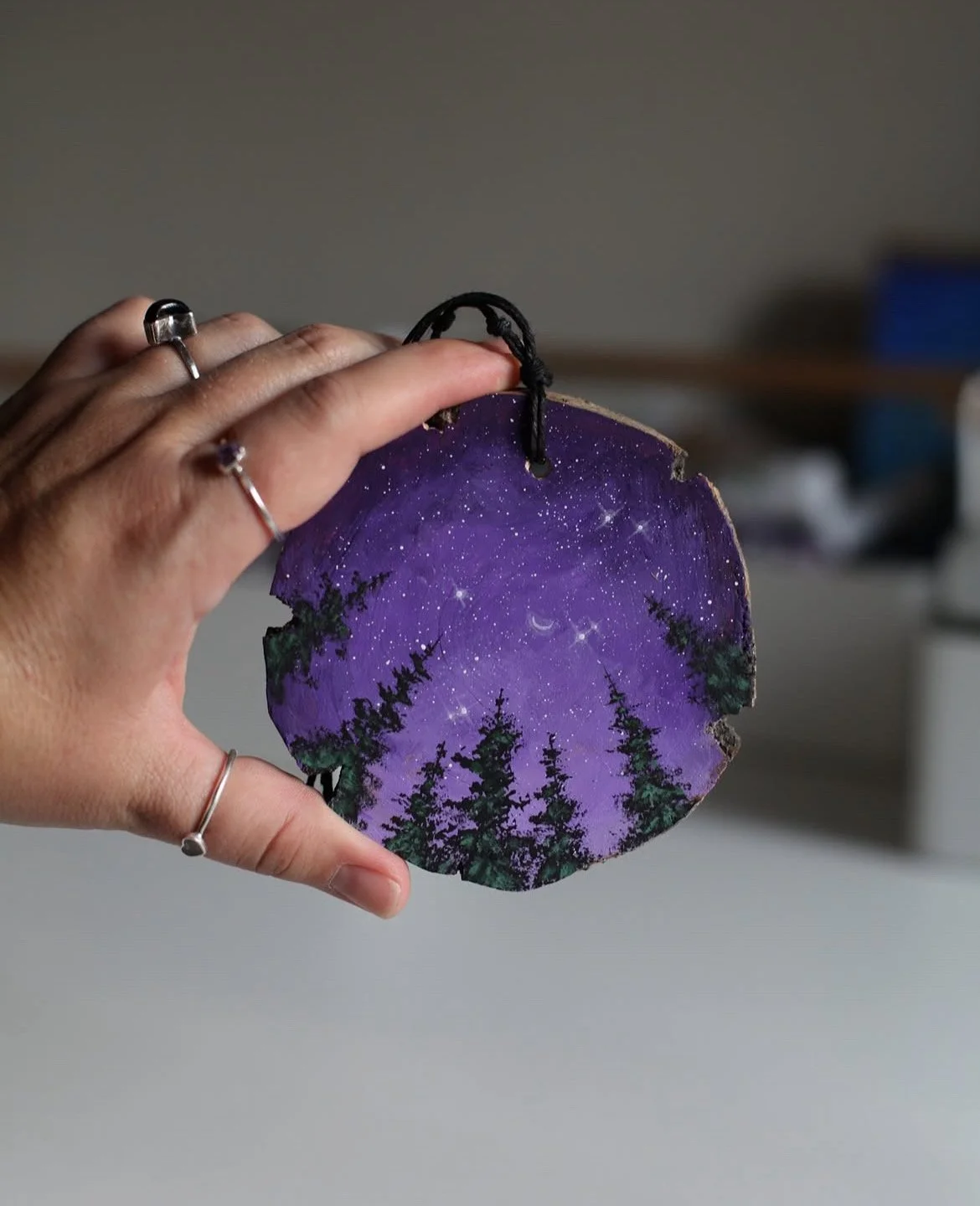 Mocktail Paint & Sip Wood Slice Paintings: Starry Sky & Forest