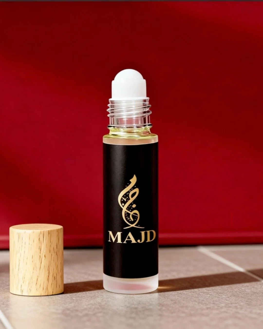 ✨ MAJD Roll-On &mdash; luxury that stays close.
Smooth on the skin.
Warm on the senses.
Made for moments that linger.
Anytime. Anywhere.
Your signature, in a roll.
Which mood are you wearing today? 🤍
#MajdPerfumery #PerfumeRollOn #LuxuryFragrance #N