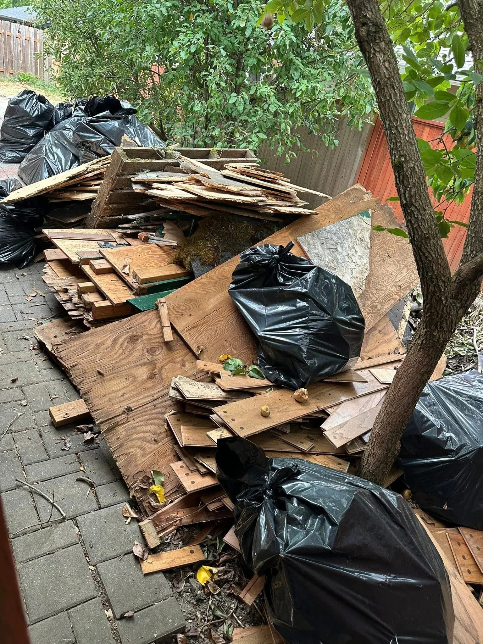 Remodel and construction debris Beaverton, OR.