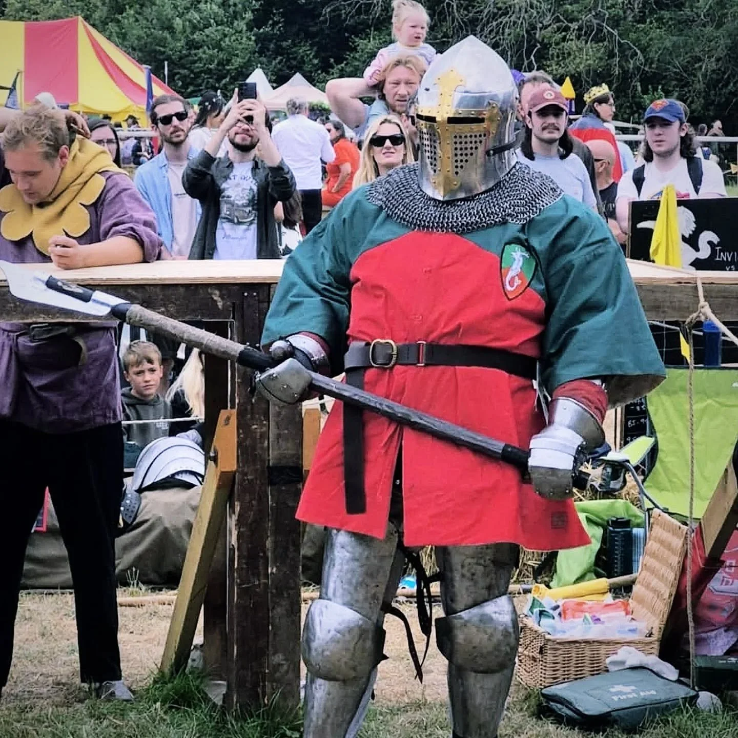 A massive congratulations huzzah to our main man @hairiest_painter and the beautiful Steph on their wedding day ❤️
We couldn't be happier for you Callum!