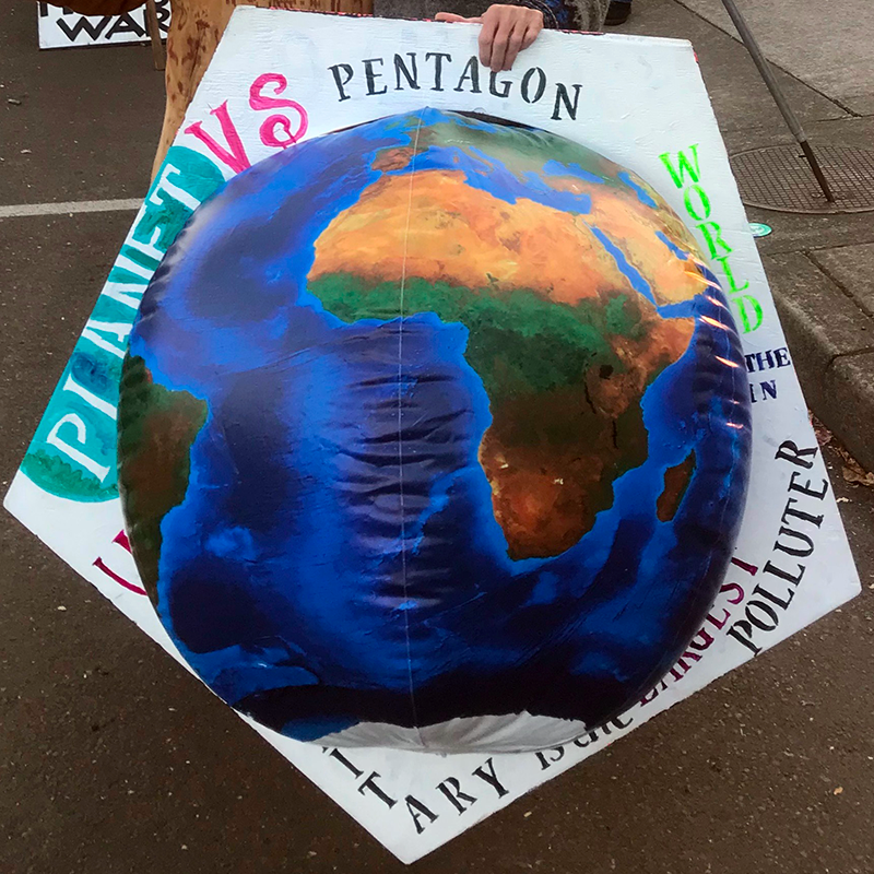 Planet vs. Pentagon Protest (at the Fed)