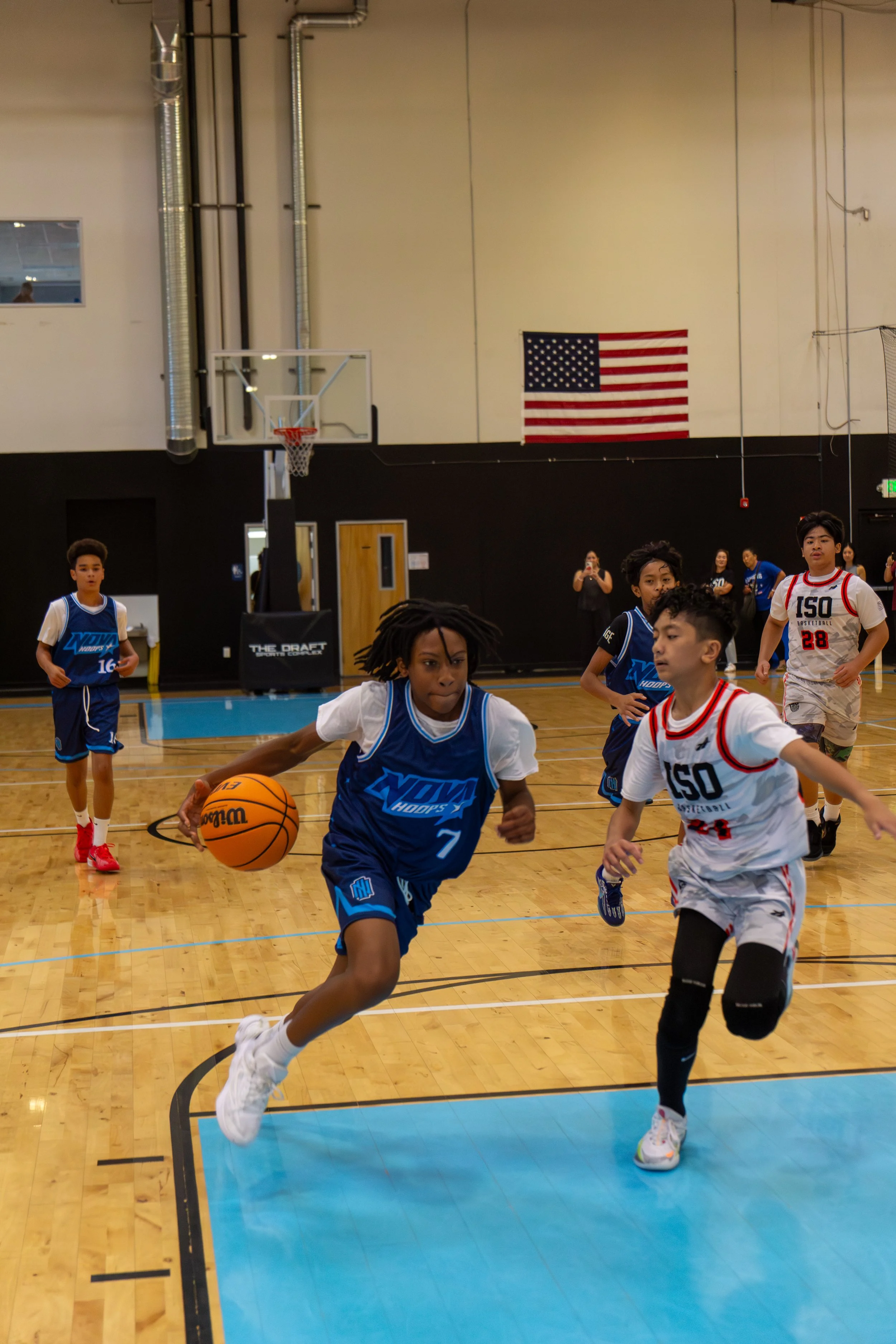 Nova Hoops player attacking the basket