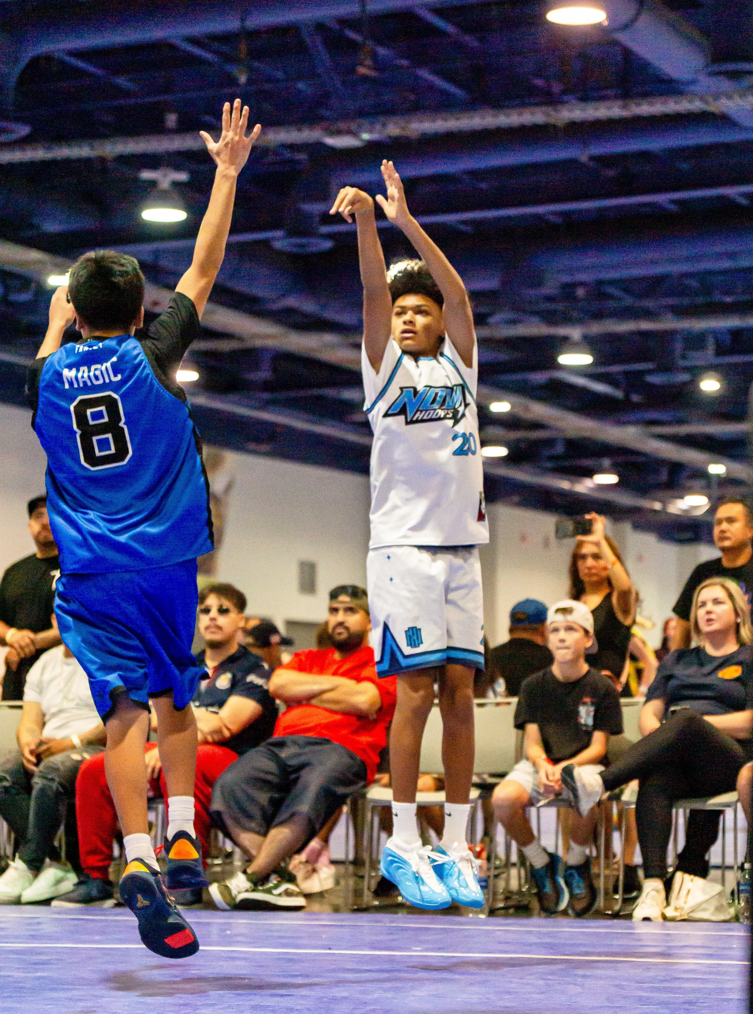 Nova Hoops basketball player taking a jump shot