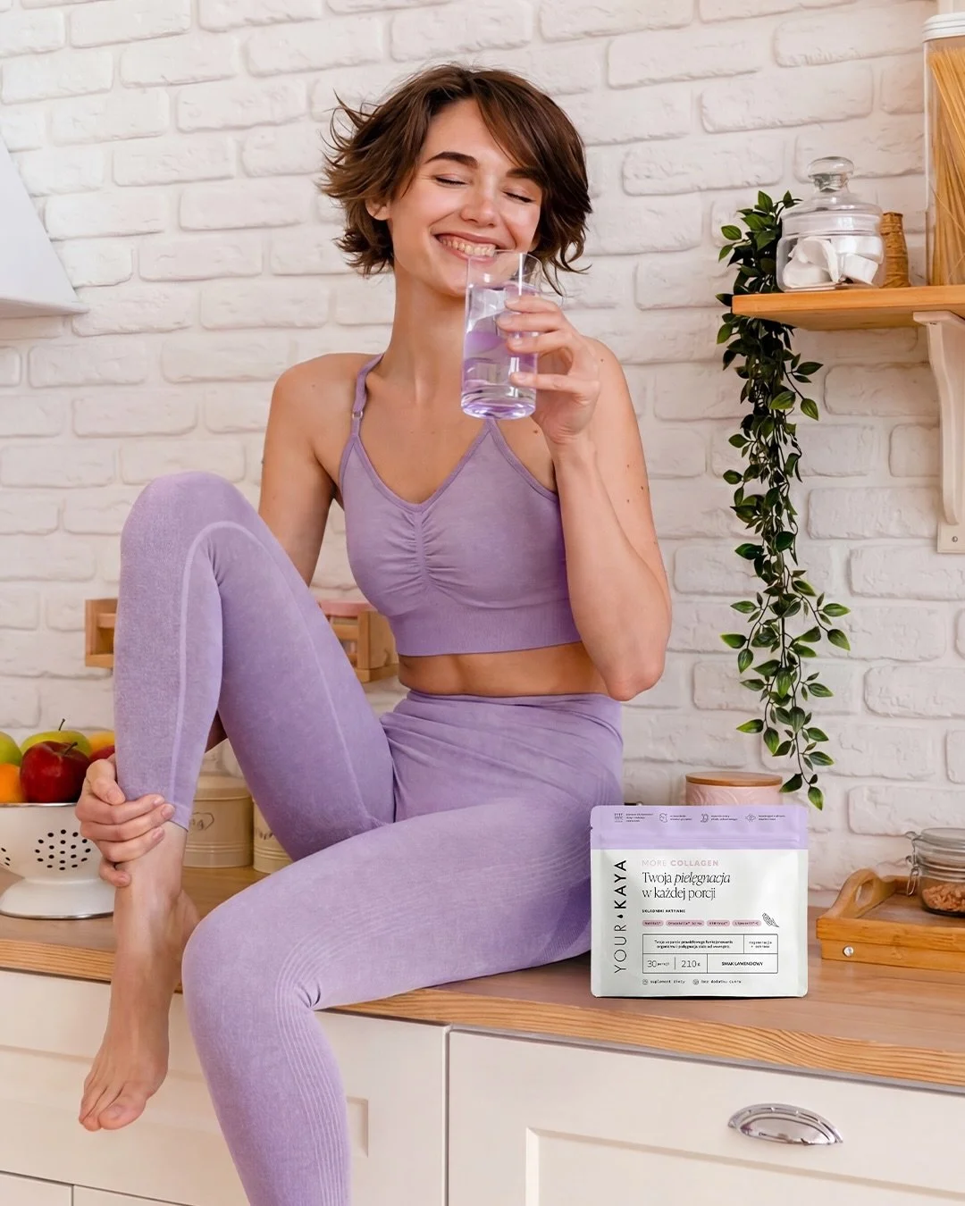 Not to long ago I had a chance to make design concept proposals for extending product range for a well know Polish beauty brand YourKaya. The task was to create a design that would be placed on the pouch and would be in line with existing products (a