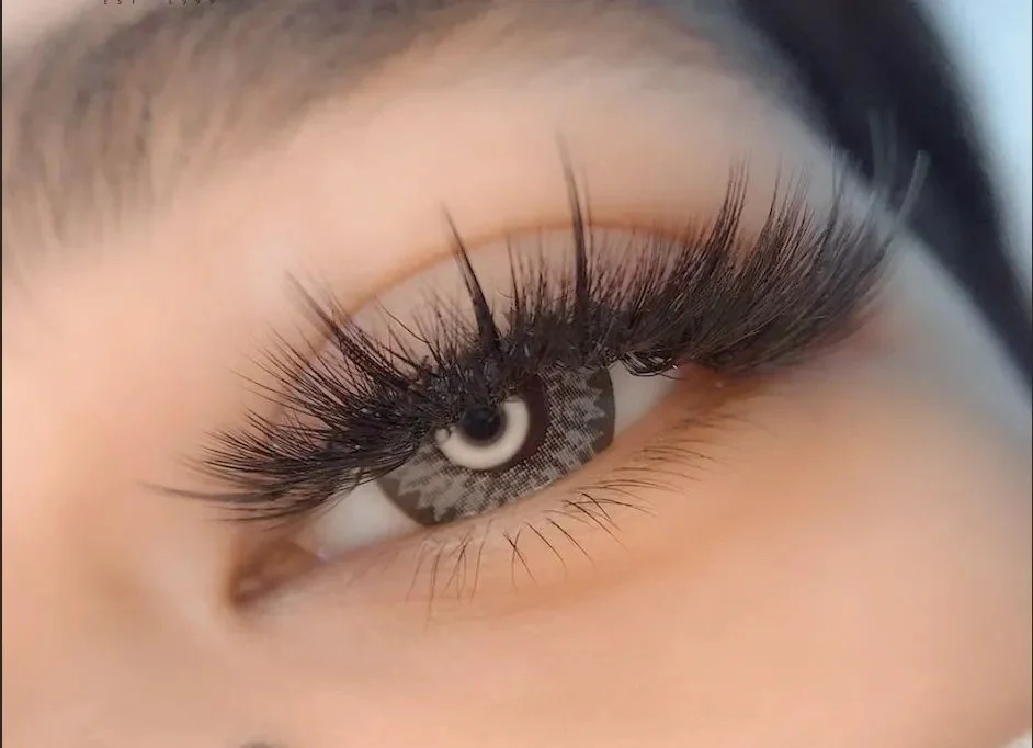 wispy style eyelash extensions 