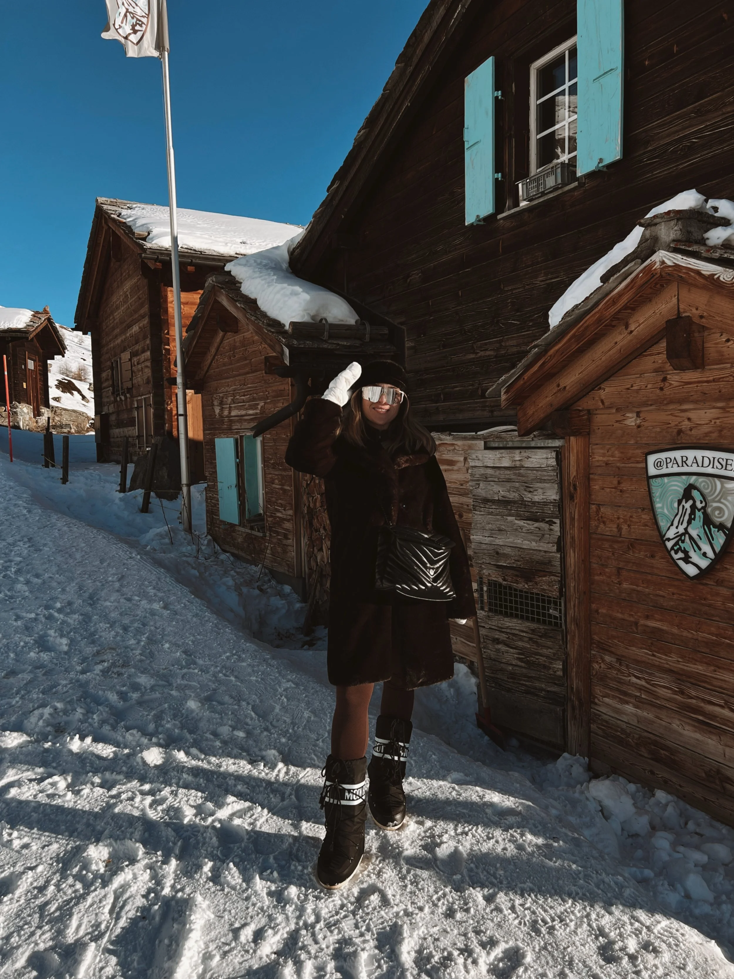 Facetune_01-01-2025-17-00-11 2.JPG