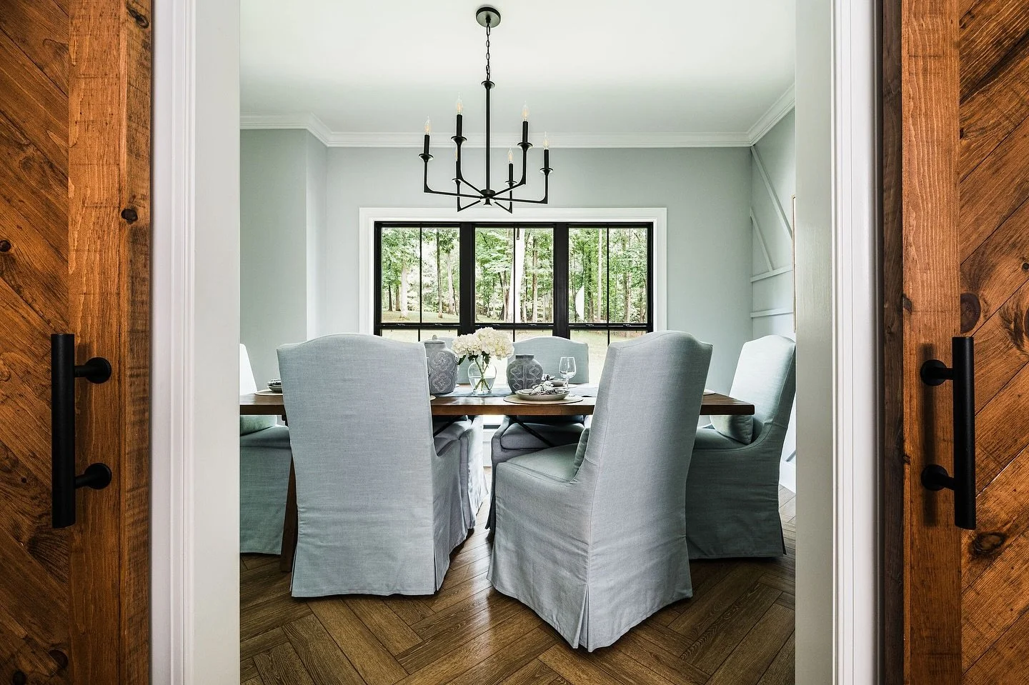 We hope your Thanksgiving was filled with good food, grateful hearts, and the people who mean the most. As designers, these are the spaces we love creating, rooms that invite connection, celebrate togetherness, and feel just as beautiful as the memor