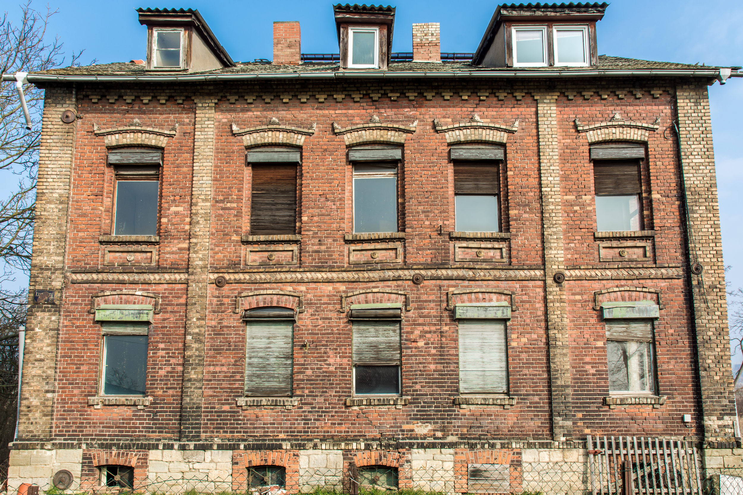 Property Advice Data Sheet 3: RICS Surveys