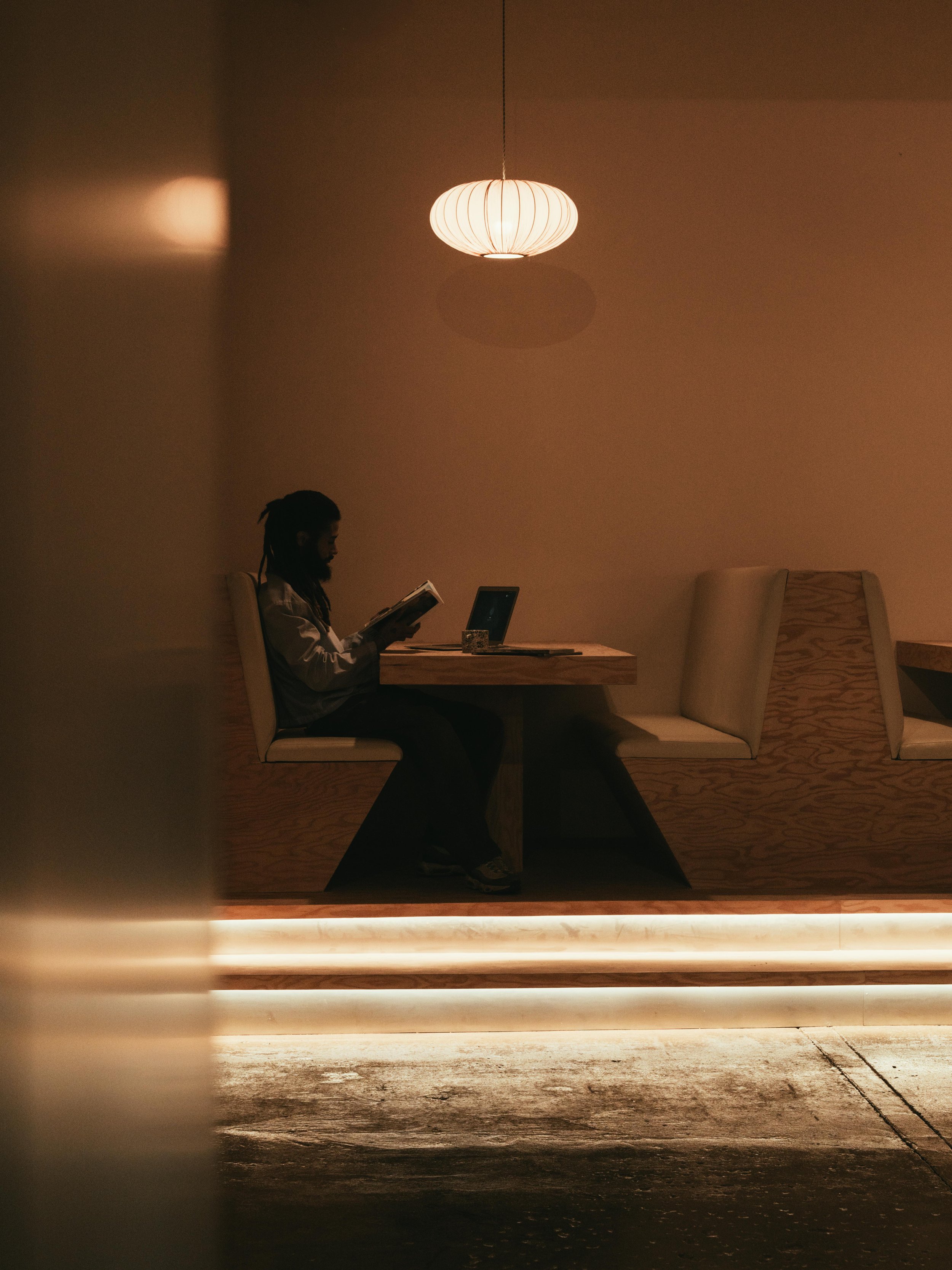 CREATIVE OFFICE SPACE LONDON.jpg