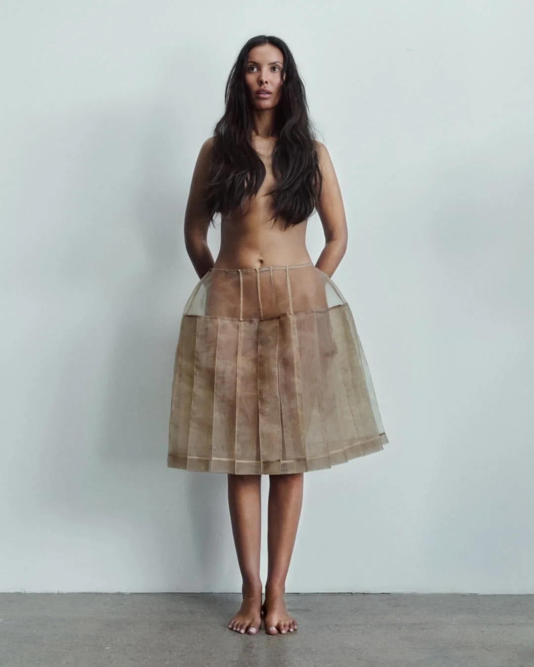 MAYA JAMA OFFICE MAGAZINE.jpg