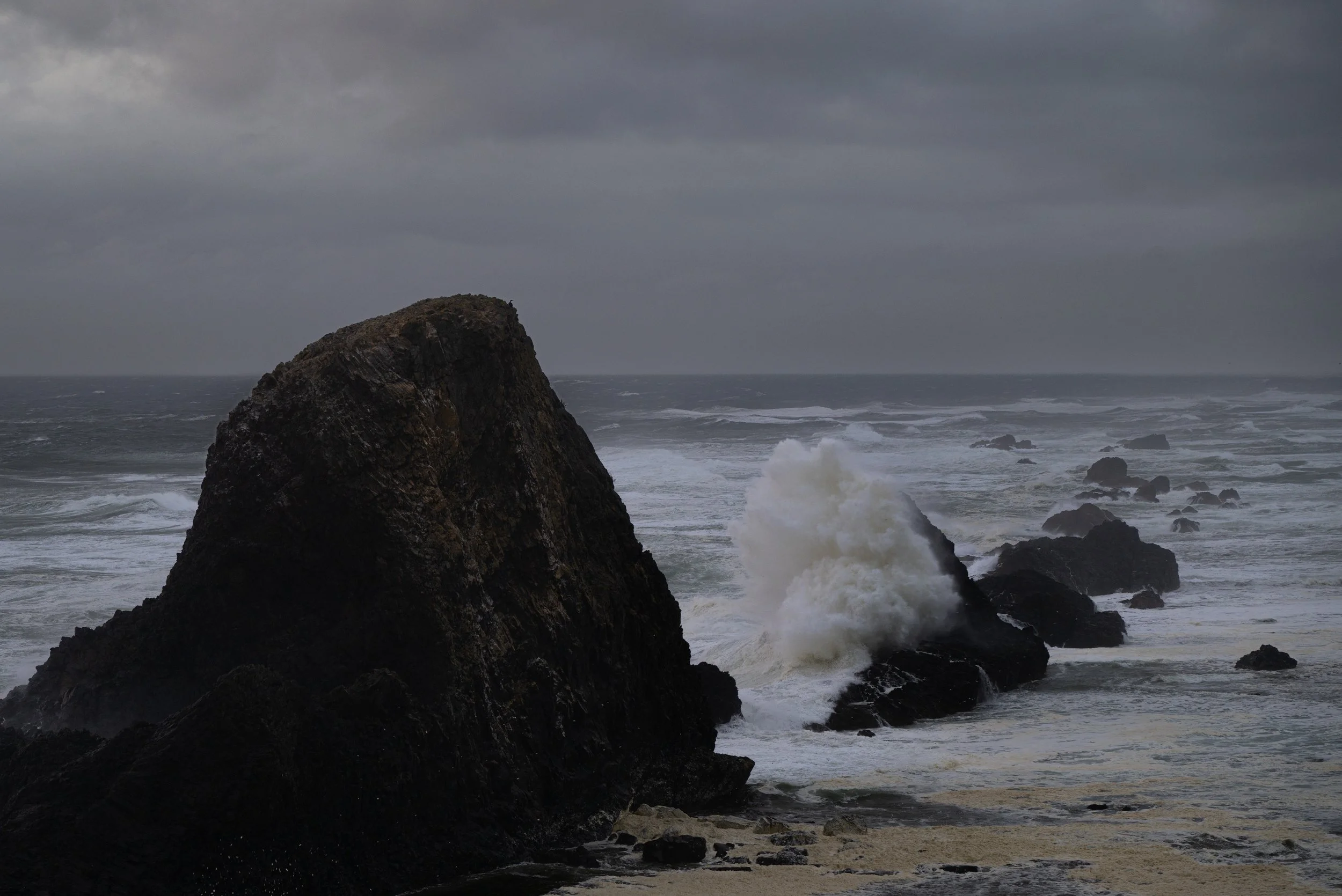 SealRock_SunsetStorm_20250930_82373.jpg