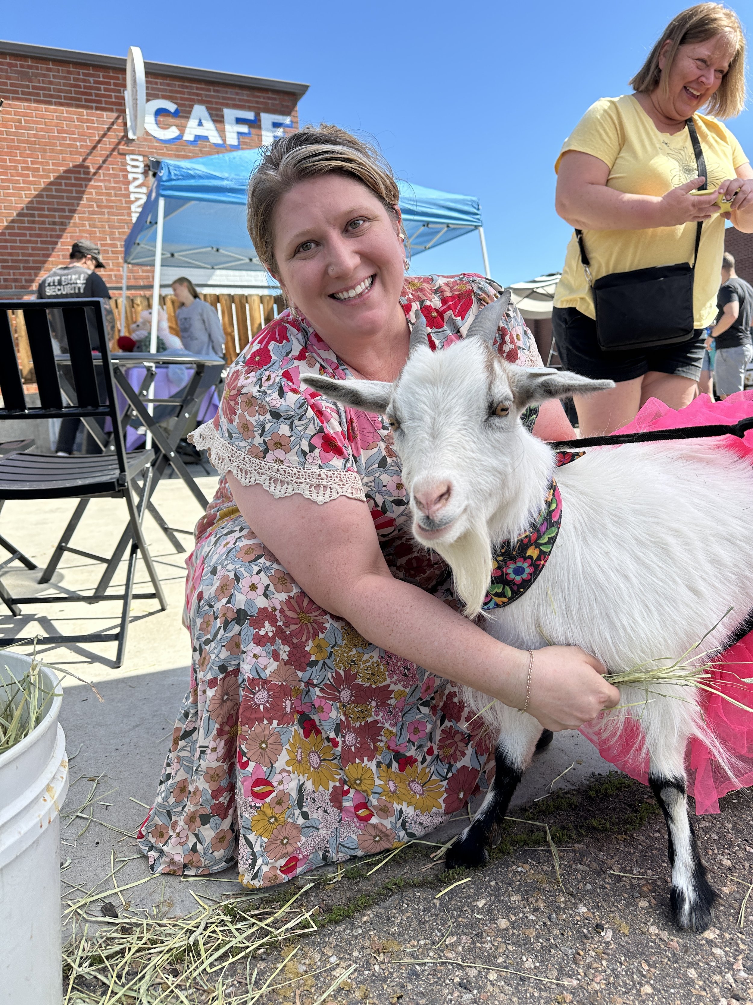 Baby Goats @ Dandylion Coffee Vendor Market! 