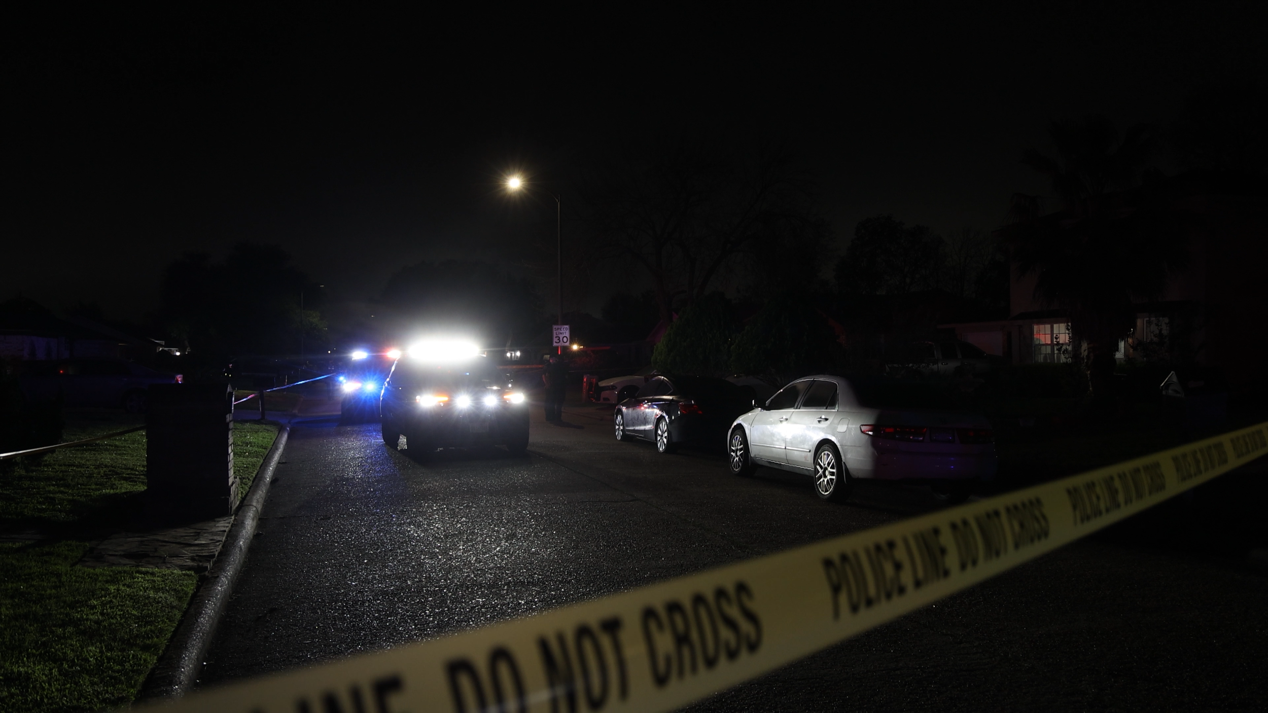 Homeowner Shoots Masked Suspect After Kicking Down Door