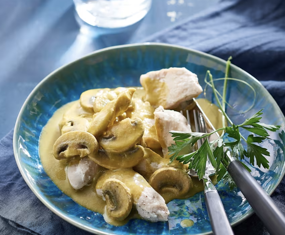 Chicken with Creamy Vegetable Sauce