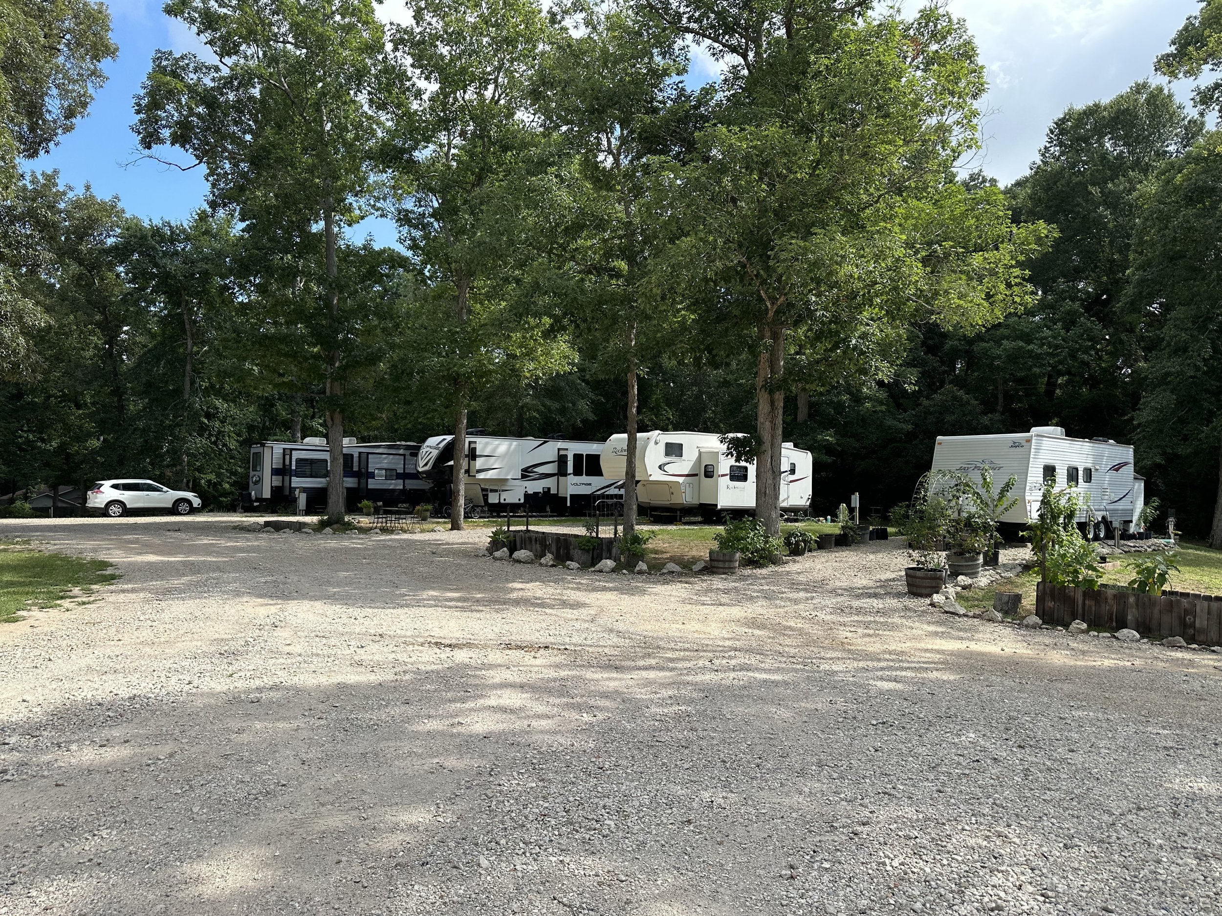 Crazy Grape RV Park RV park in Conroe, TX (photo 1)