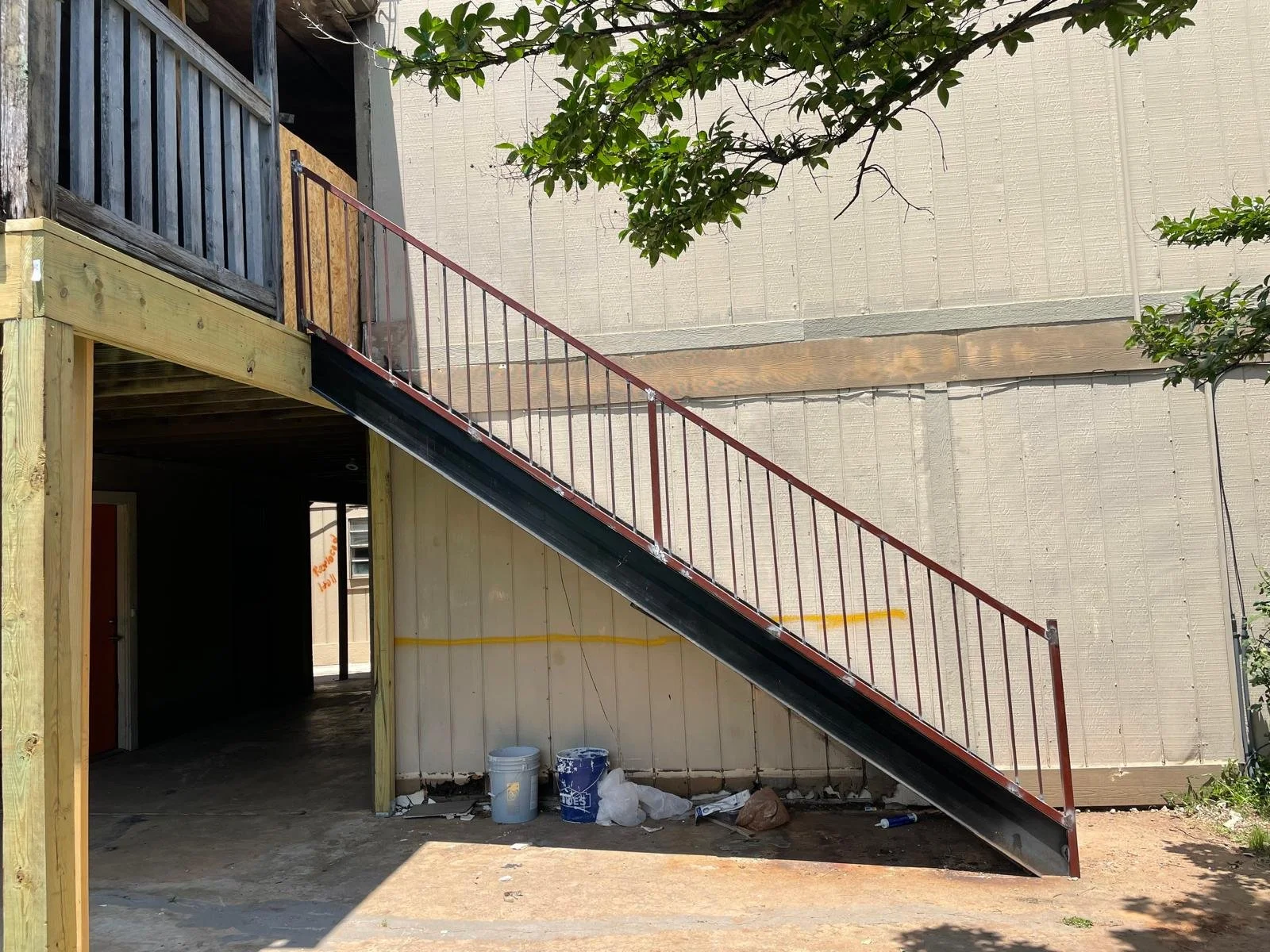 Handrail