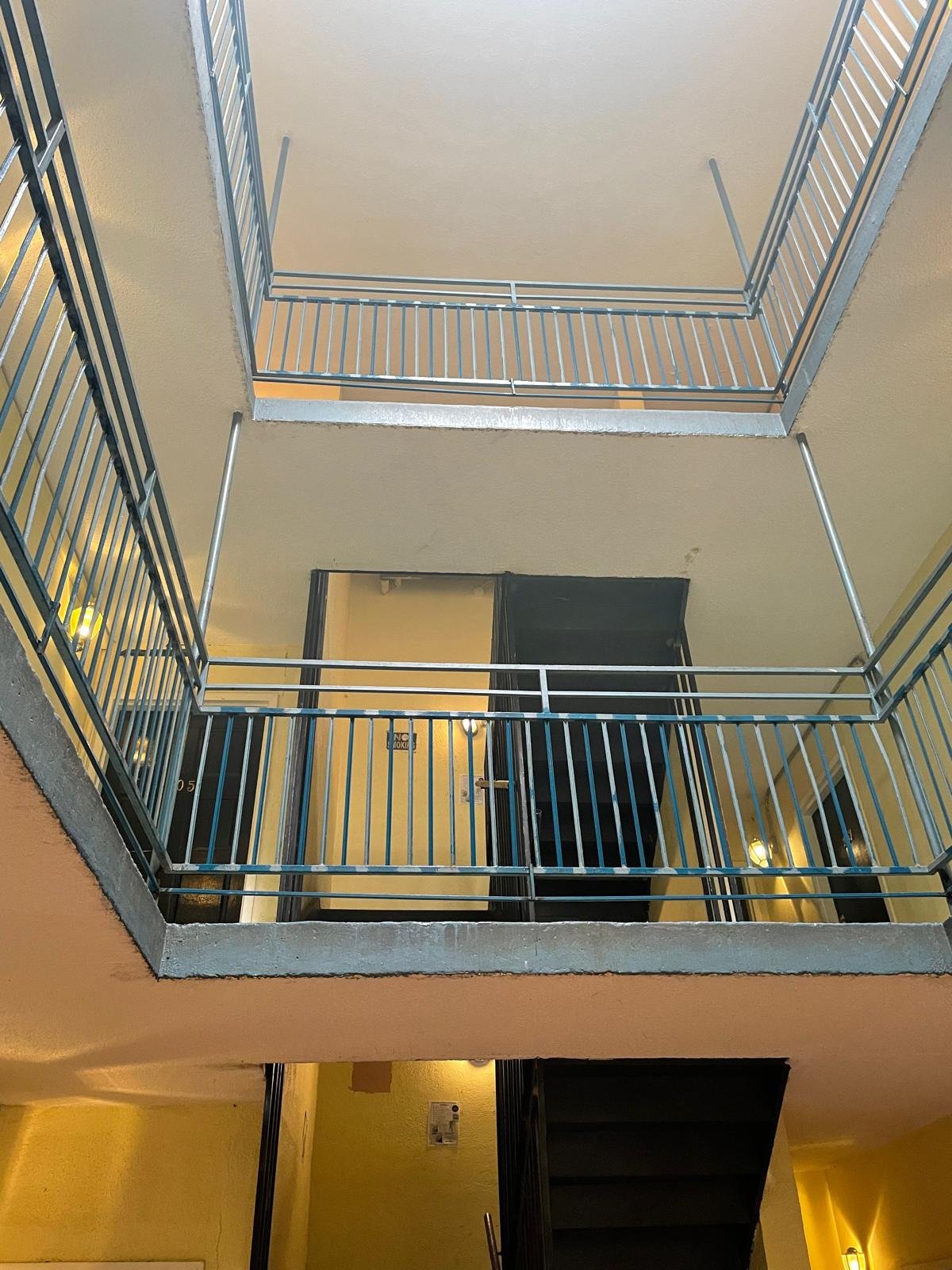 Catwalk metal railing