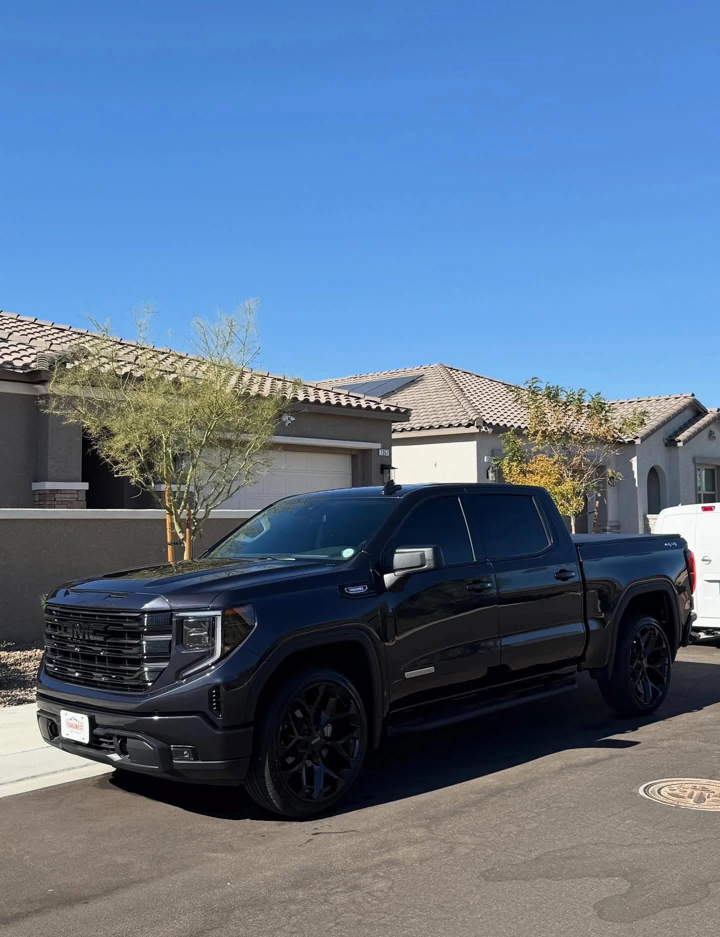 GMC Sierra 🏁 
basic detail can also make a big difference 
-
-
-
#lasvegas #mobiledetailing #detailer #vegaslocal #carcare #gmc #sierragmc #detail #beforeandafter
