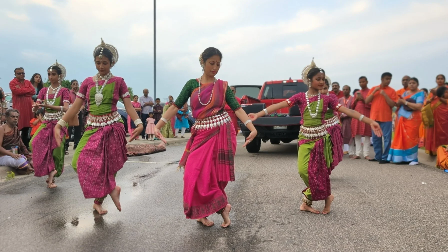 Arpita Ganguly, Odissi (Indian Classical Dance) instructor and her students performing at the Hindu Temple in Minnesota’s Twin Cities