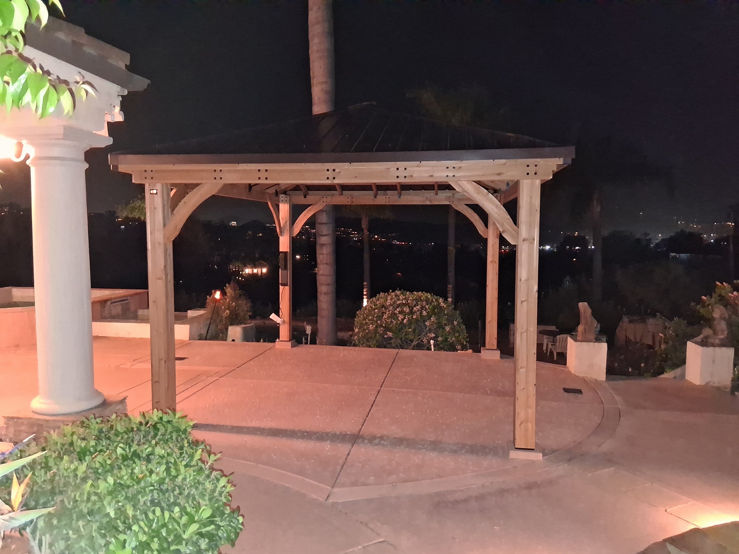 Large gazebo Assembly_.jpg