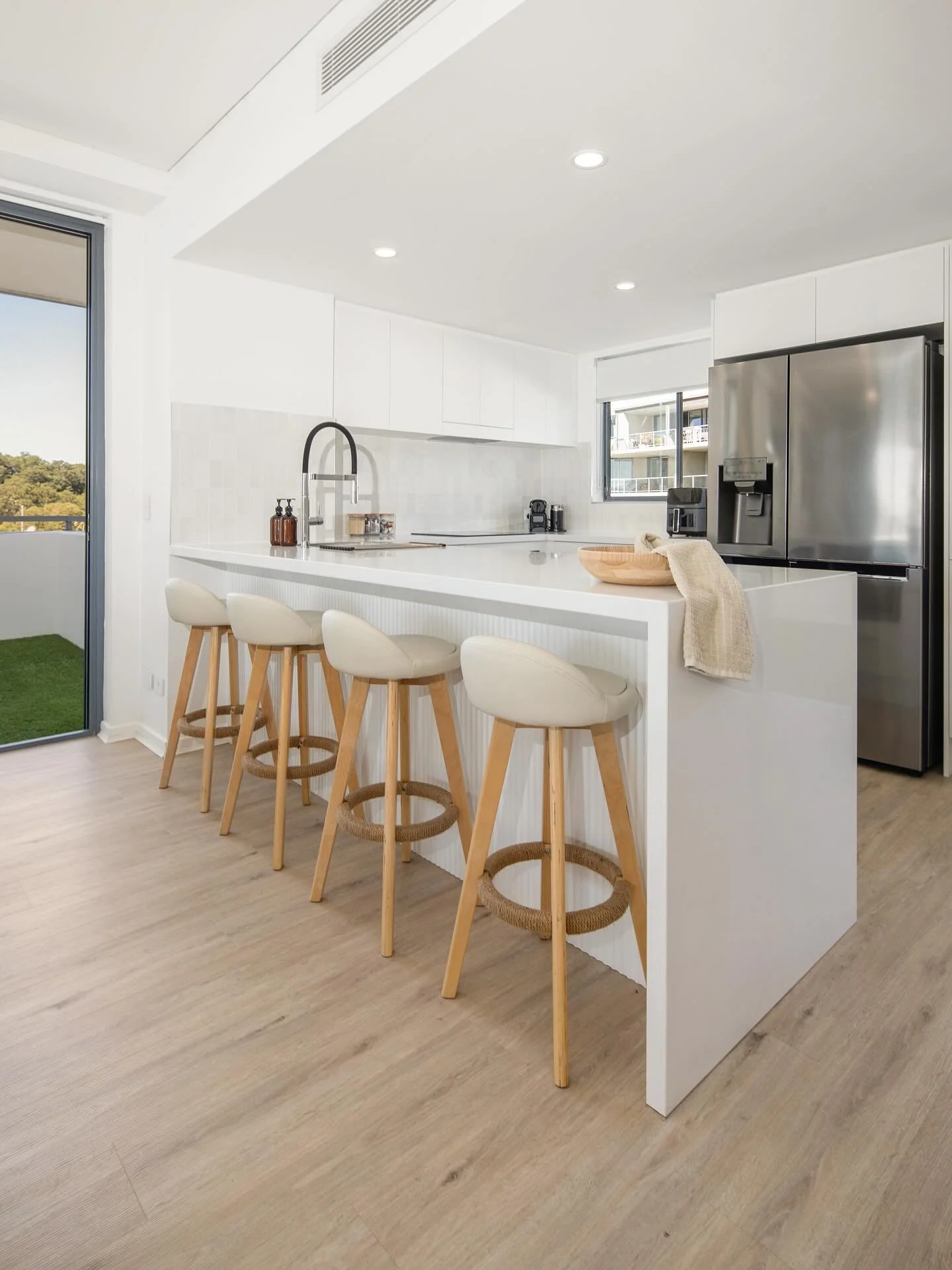 &lsquo;Swell&rsquo; Burleigh Beach.
 

#photographer #photography #interiorphotographer #interiorsphotographer #homestyle #homedecor #housephotography #realestatephotographer #propertyphotographer #architecturalphotographer #brisbanephotographer #pho