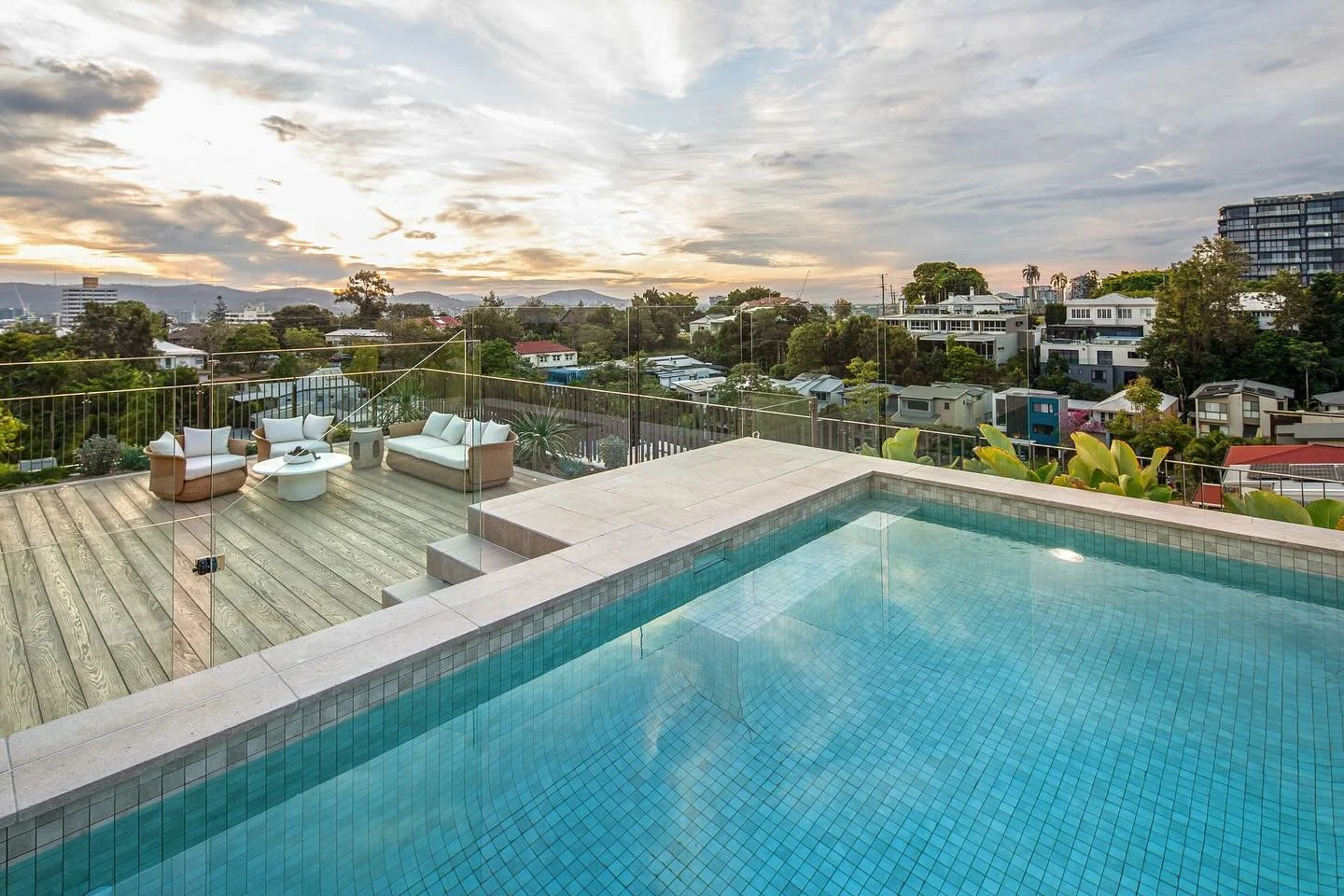 Living Brisbane Rooftops&hellip;..

#brisbanerealestatephotographer
#propertyphotography 
 #photographer#hotelphotography#interiorphotography#brisbanephotographer  #exteriorphotography #realestate #realestatephotography #propertyphotography #property