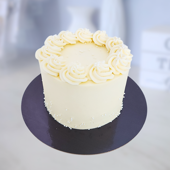 6" Vanilla Cake