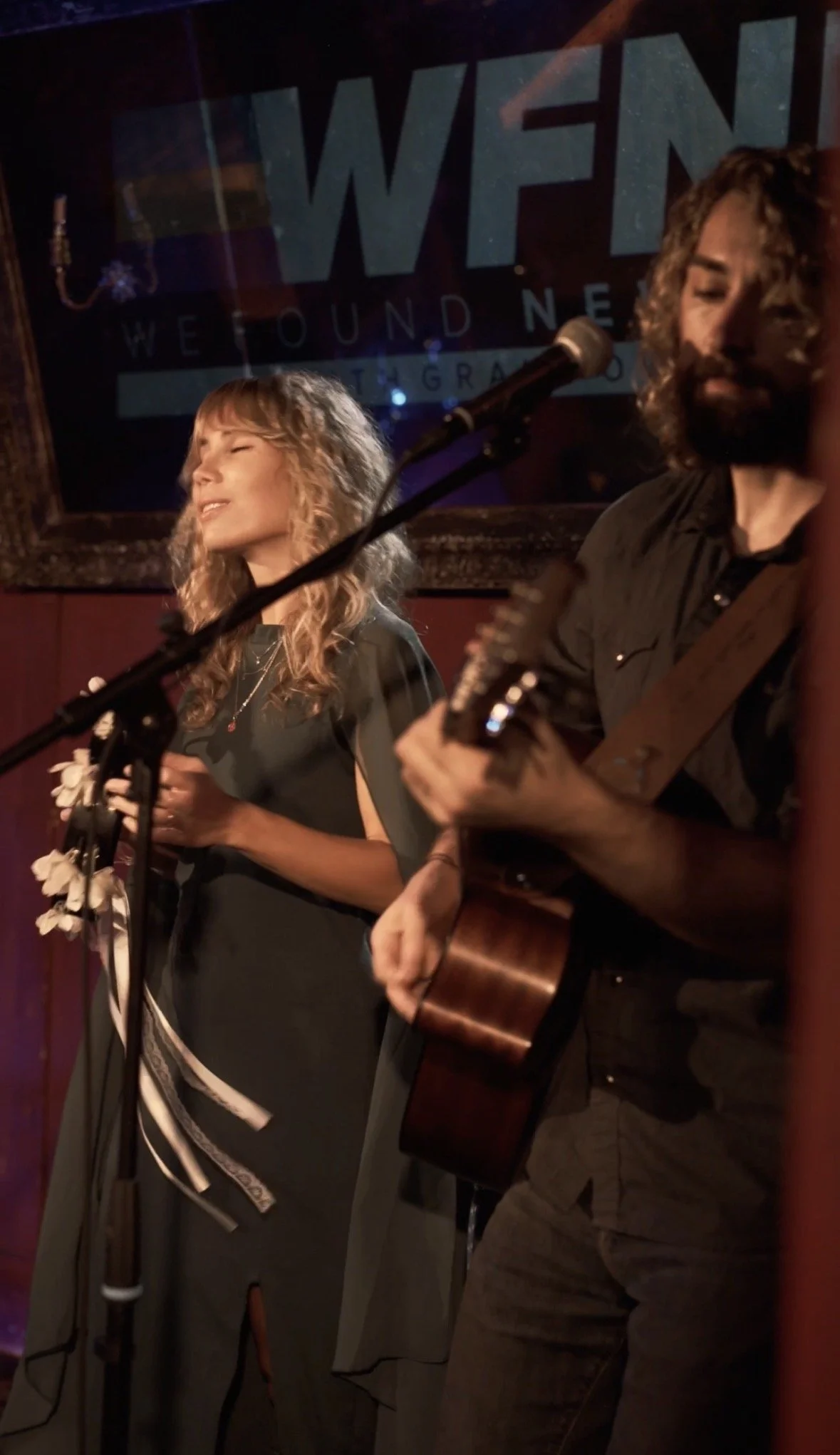 Bel Mercy performing an acoustic set at Grant Owen’s We Found New Music showcase.