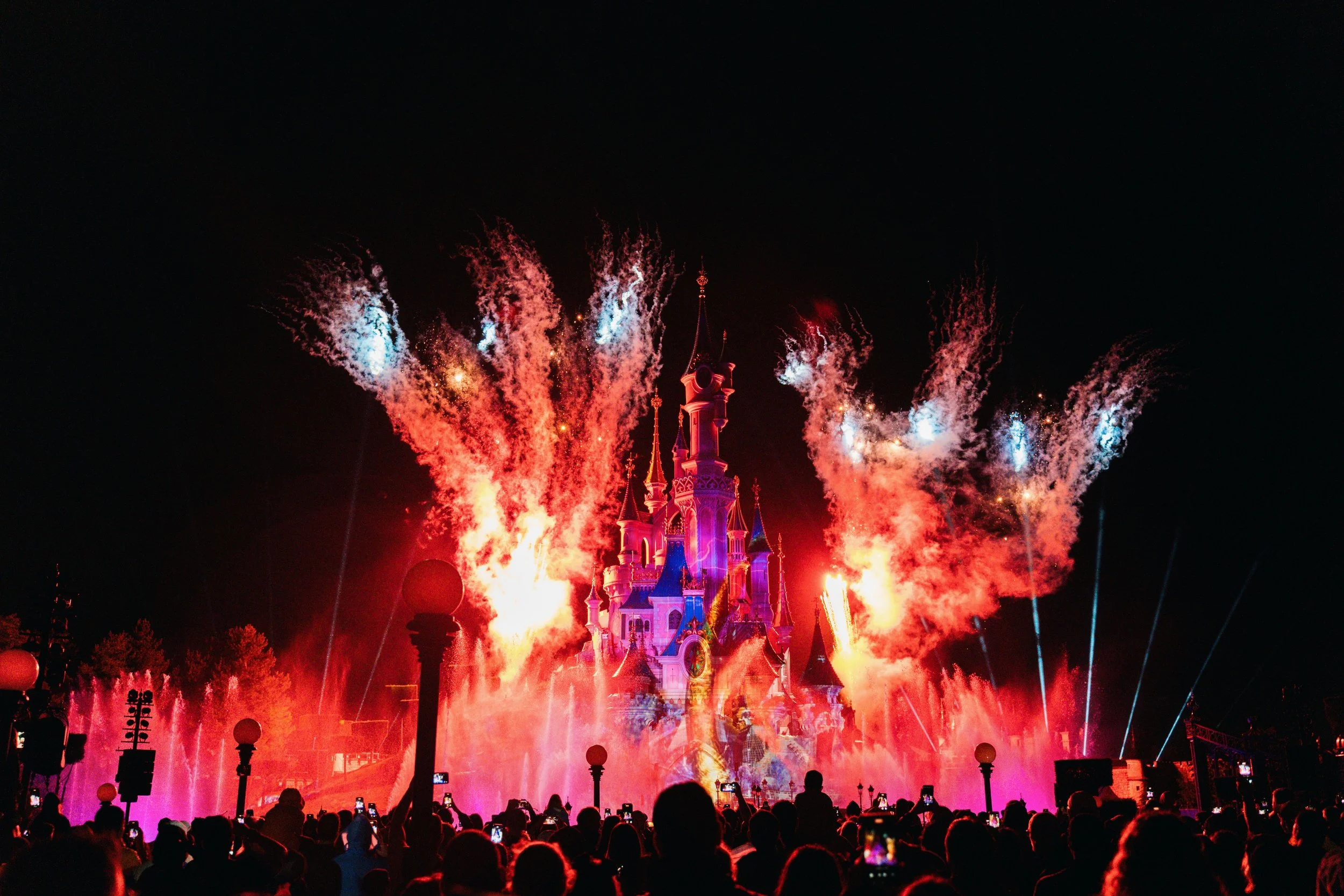 How to Promote an Immersive Event: Strategies That Fill Seats