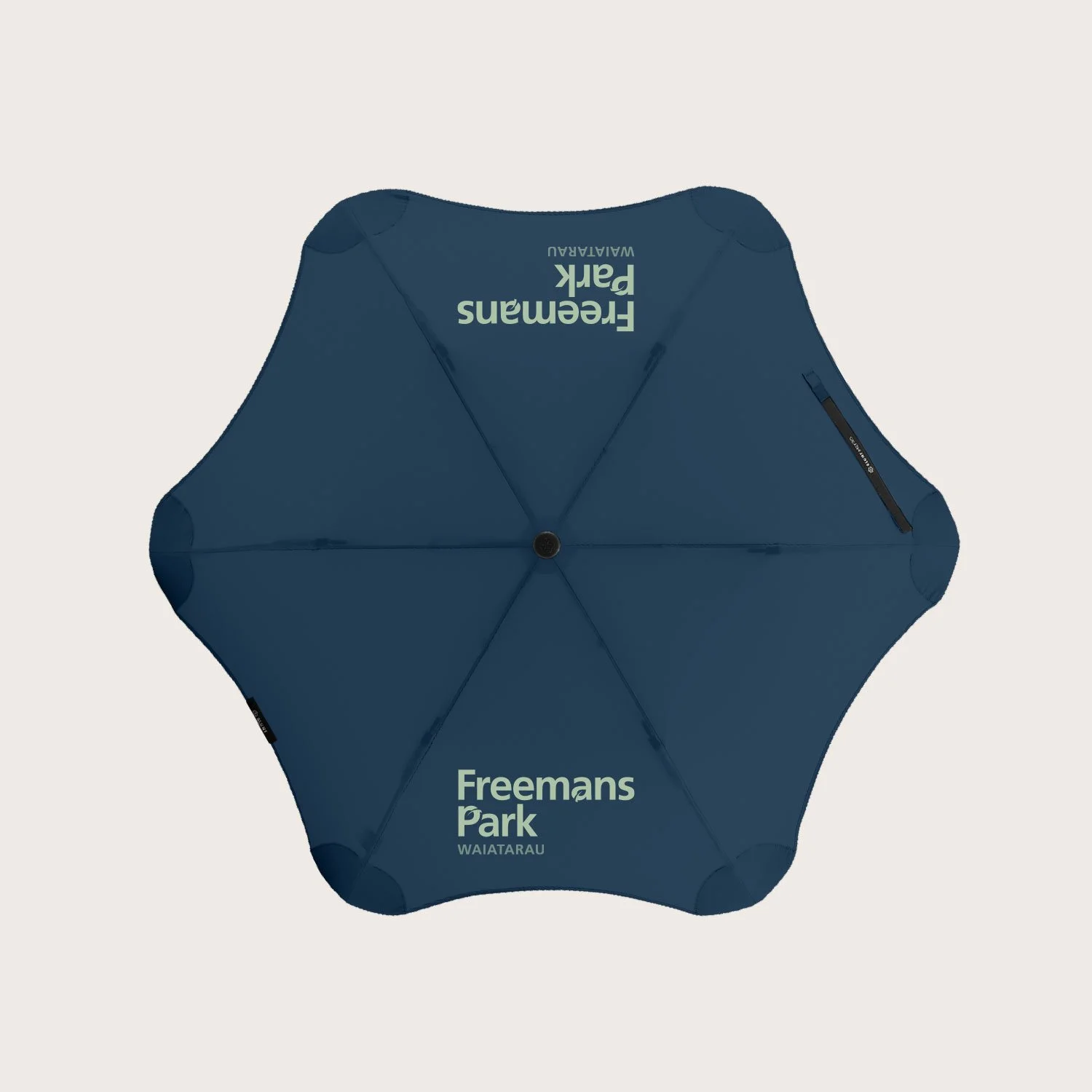 Freemans-Park-Collateral-Umbrella_Blunt_Metro_Midnight-Navy_Top_1500px.jpg
