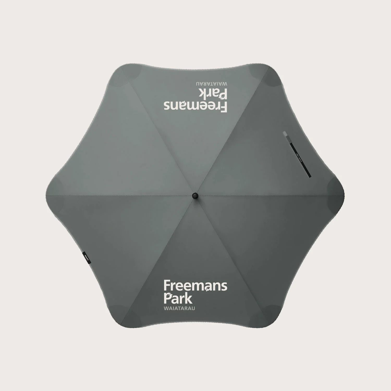 Freemans-Park-Collateral-Umbrella_Blunt_Executive_Charcoal_Top_1500px.jpg