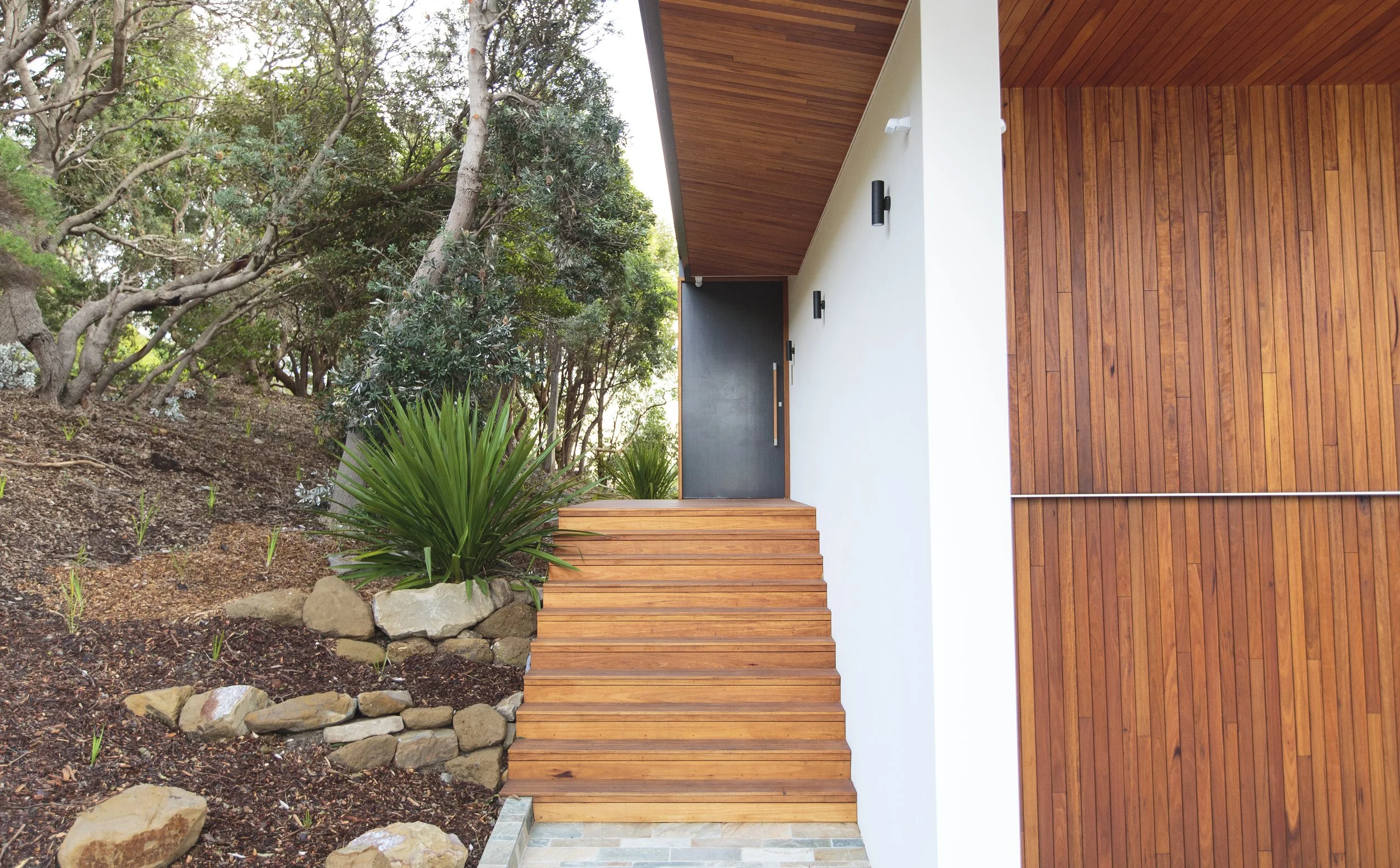 Lloyd St - Day007.jpg