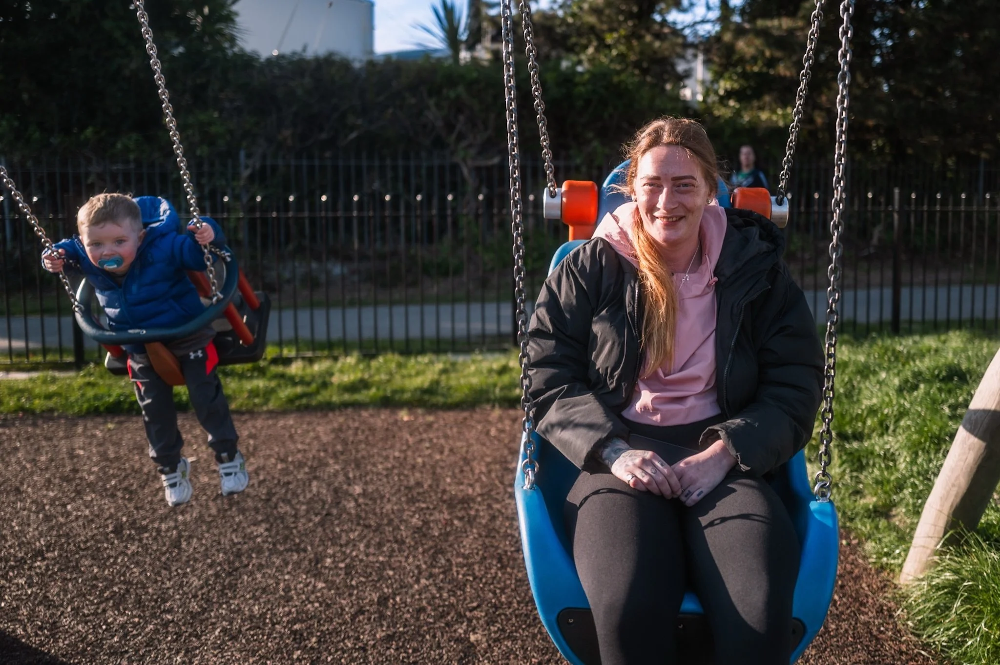I met Shauna (@shaunaohanlonxx) in Howth after the boat tour (my last post). She was hanging out at the park with the cute kiddo on the left, and naturally, Lo wanted to hop in the swing next to him. 

I haven&rsquo;t been seasick in years but I desp