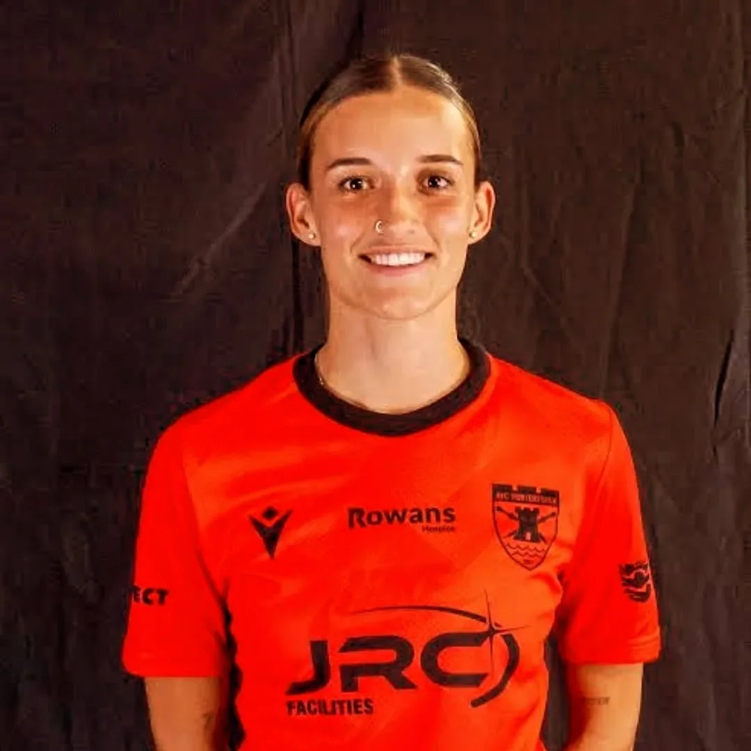 ❤️&zwj;🩹 We are devastated to have to write that @miaadaway has ruptured her ACL and also has a bucket handle meniscus tear. 

After an unlucky 3 years battling the same knee injuries, Mia thought luck was finally on my side and had foung hlme with 