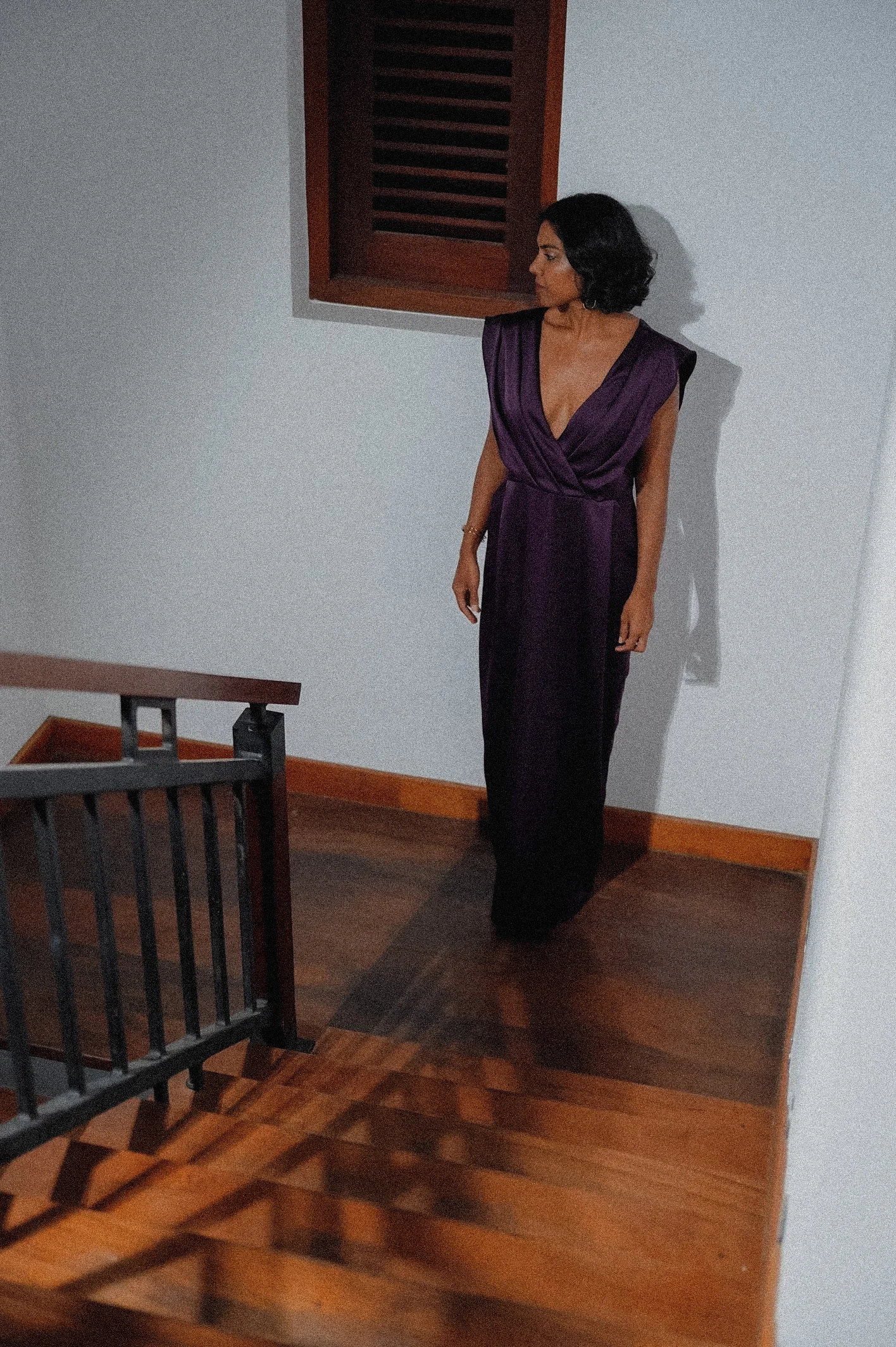 Minimal evening gown with a refined, elegant silhouette.