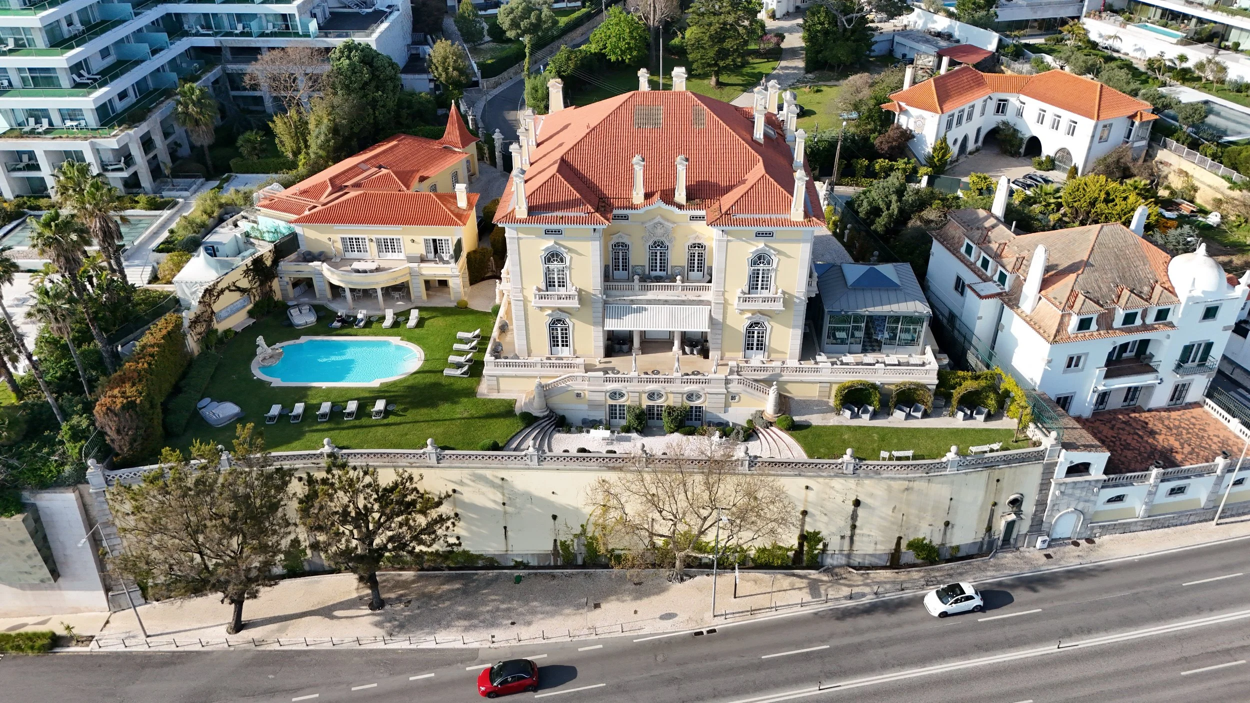 Staying at Estoril Vintage Hotel - A Private Coastal Retreat with Soul